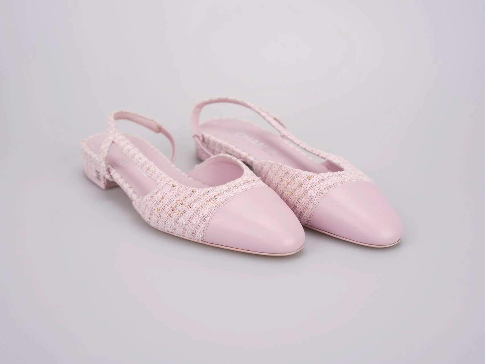 used-Chanel Pink Tweed Slingback Kitten Heel Pumps Size 38C-MILOURA