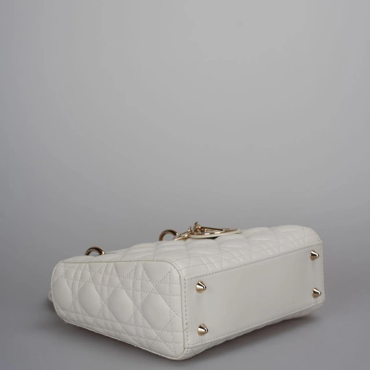 used-Christian Dior White Small Lady Dior Bag in Cannage Lambskin Leather with Gold Hardware 2020-MILOURA
