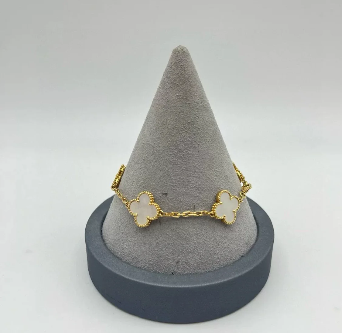 used-Van Cleef & Arpels Vintage Alhambra bracelet 5 motifs white-MILOURA