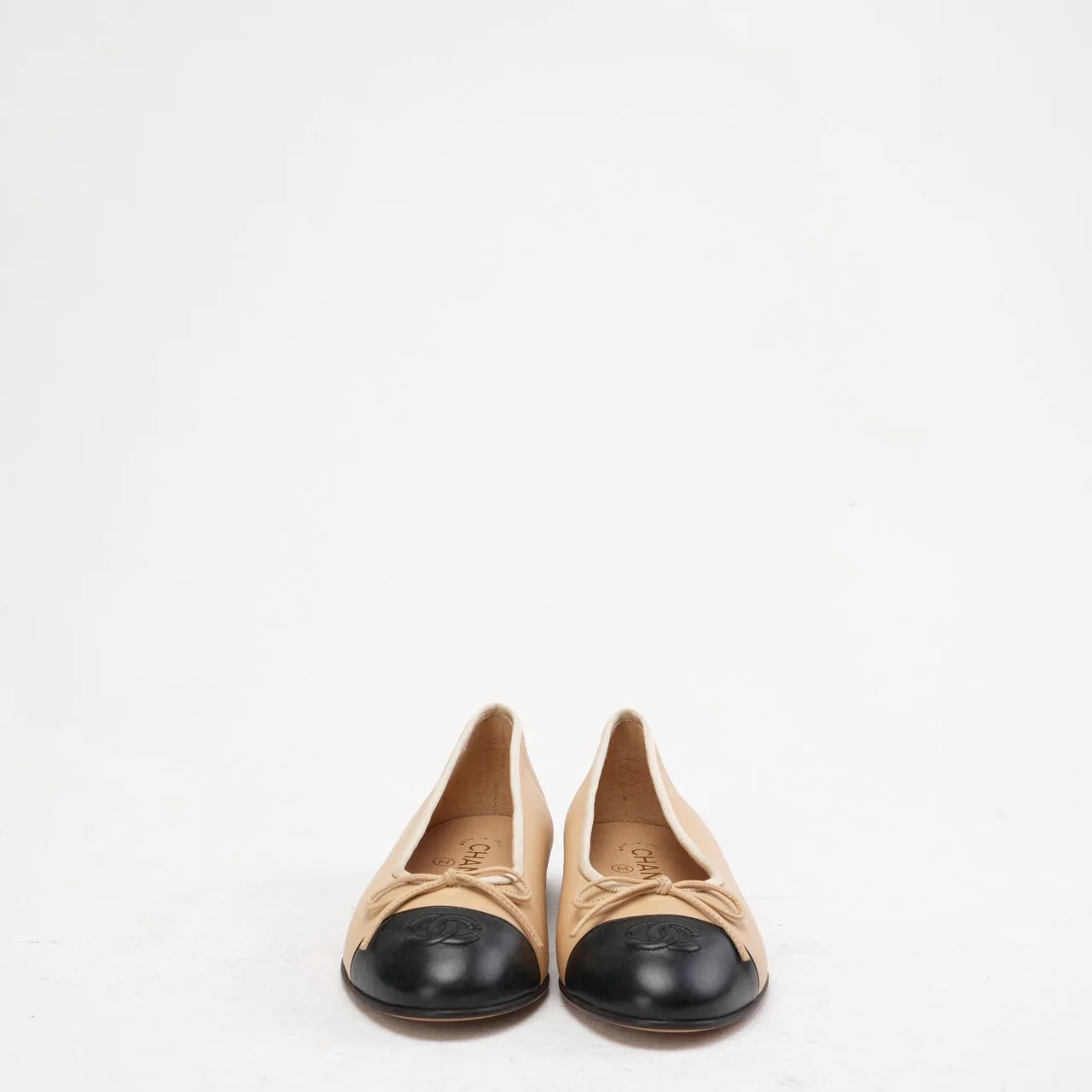 Chanel Beige/Black CC Cap Toe Ballet Flats Size 38C