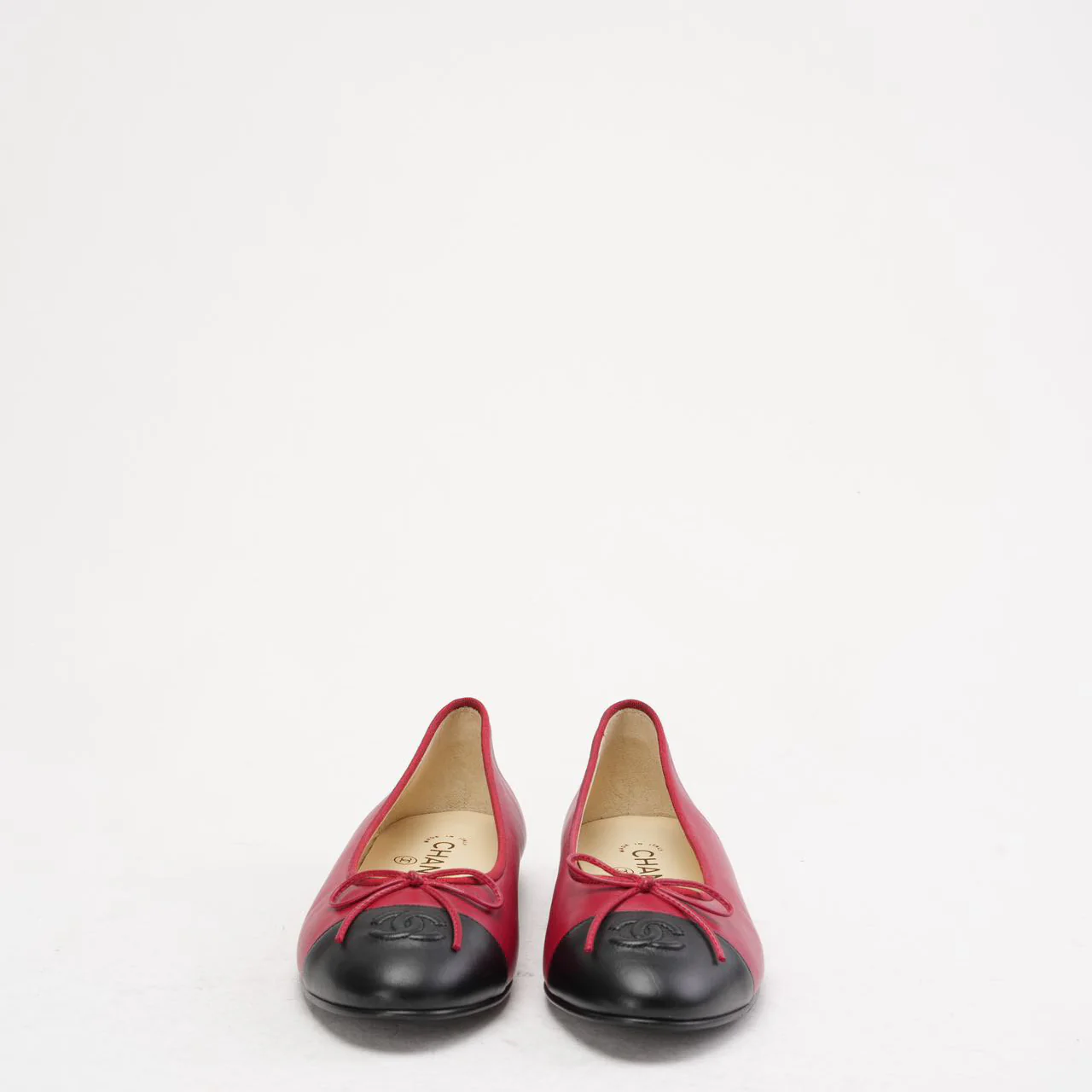 Chanel Red / Black Leather CC Cap Toe Ballet Flats Size 38.5