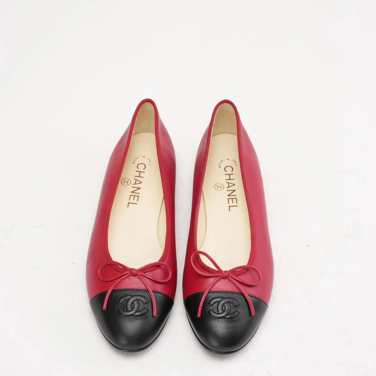Chanel Red / Black Leather CC Cap Toe Ballet Flats Size 38.5