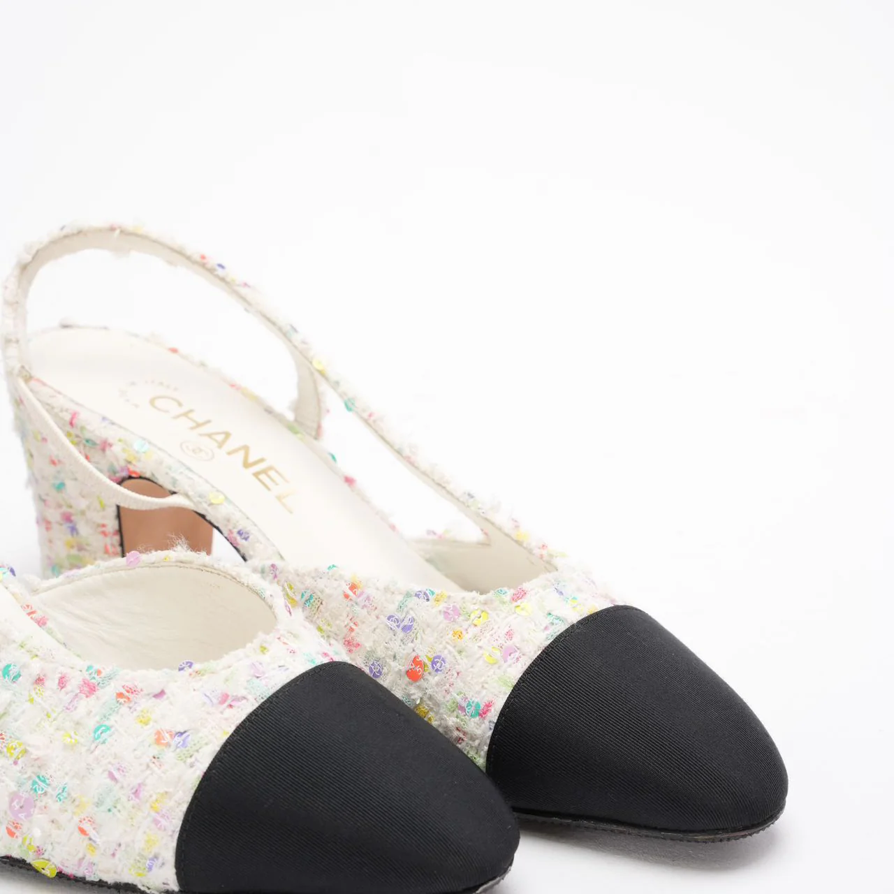 Chanel Multicolor Tweed CC Logo Slingback Pumps Size 38 ½