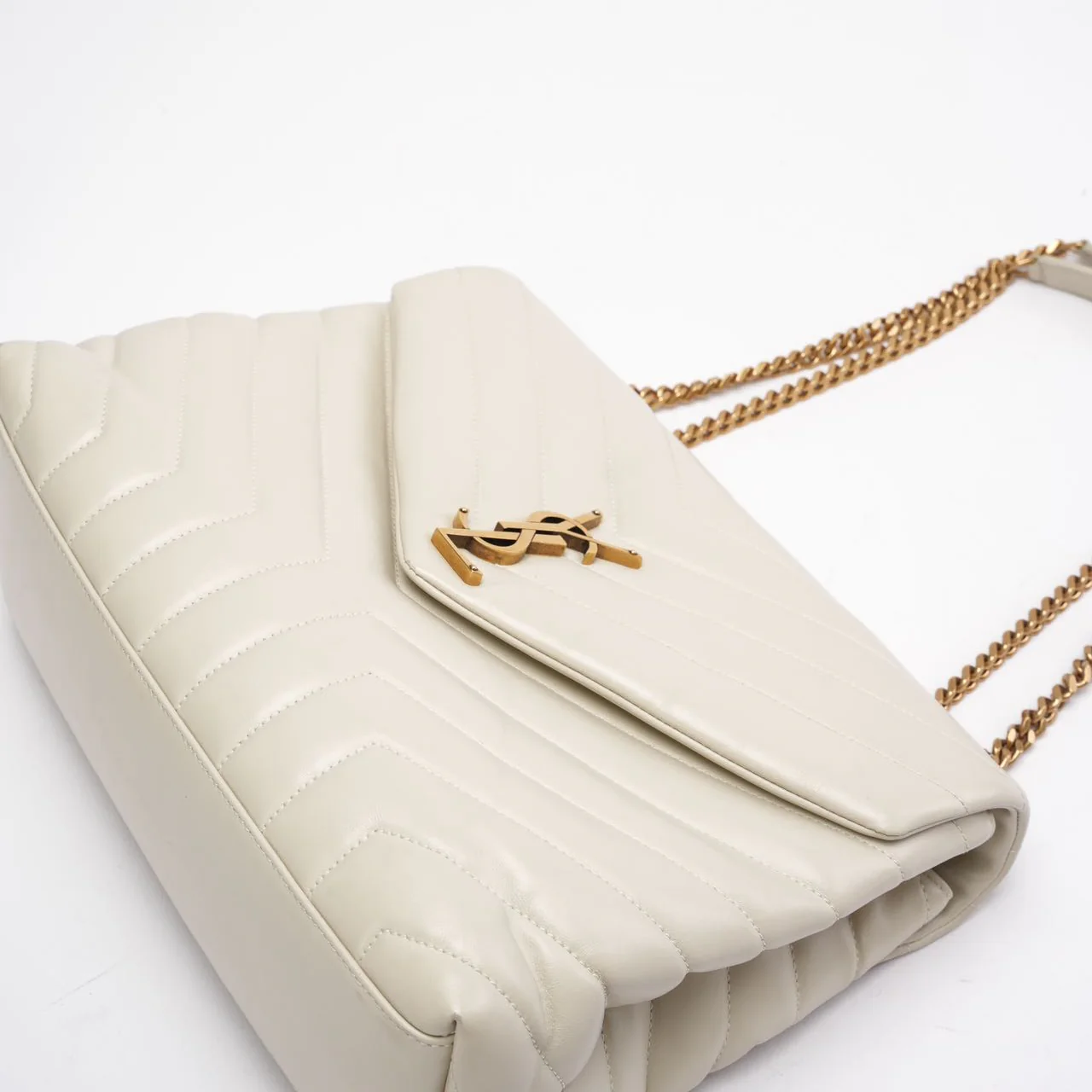 Saint Laurent  Medium White LouLou 2020