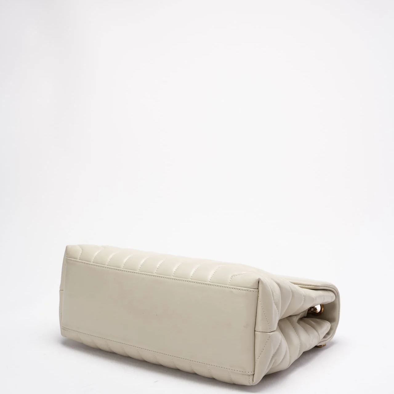 Saint Laurent  Medium White LouLou 2020