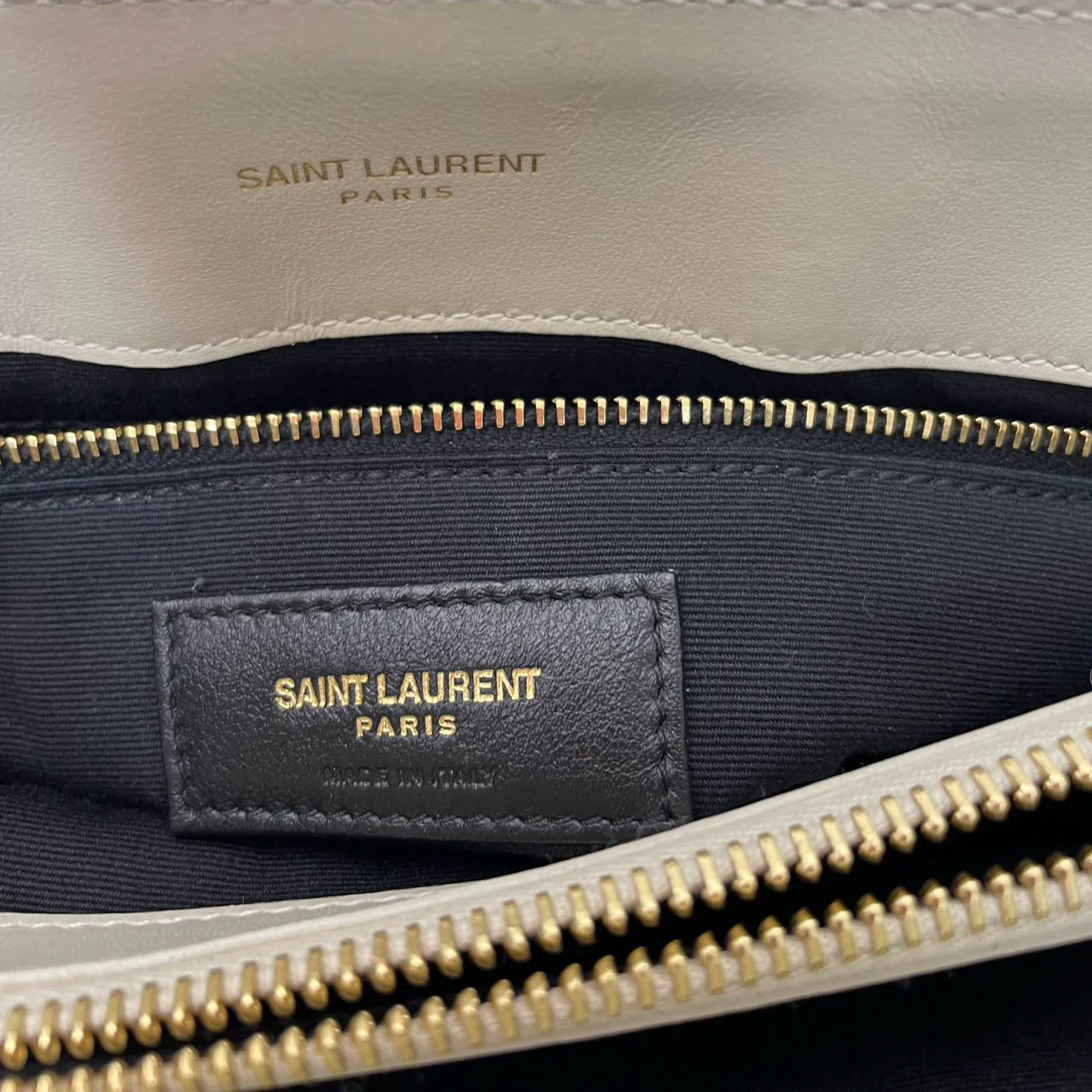 Saint Laurent  Medium White LouLou 2020