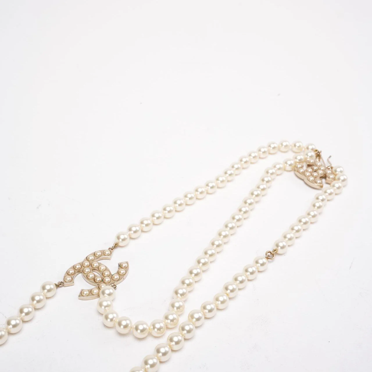 Chanel Gold Tone Faux Pearl CC Waist Belt