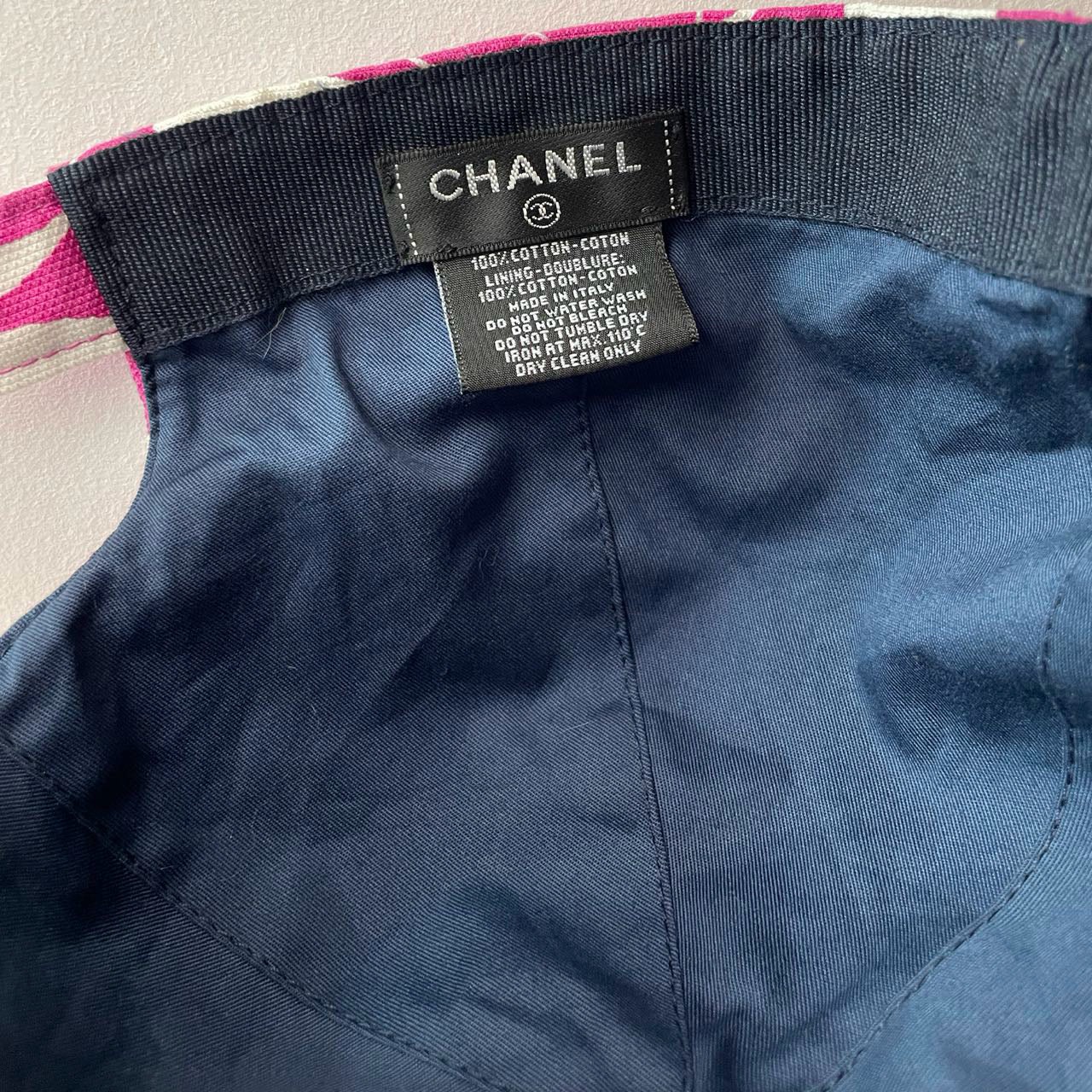Pre-loved Chanel Cotton CC Cap Hat in Pink and White