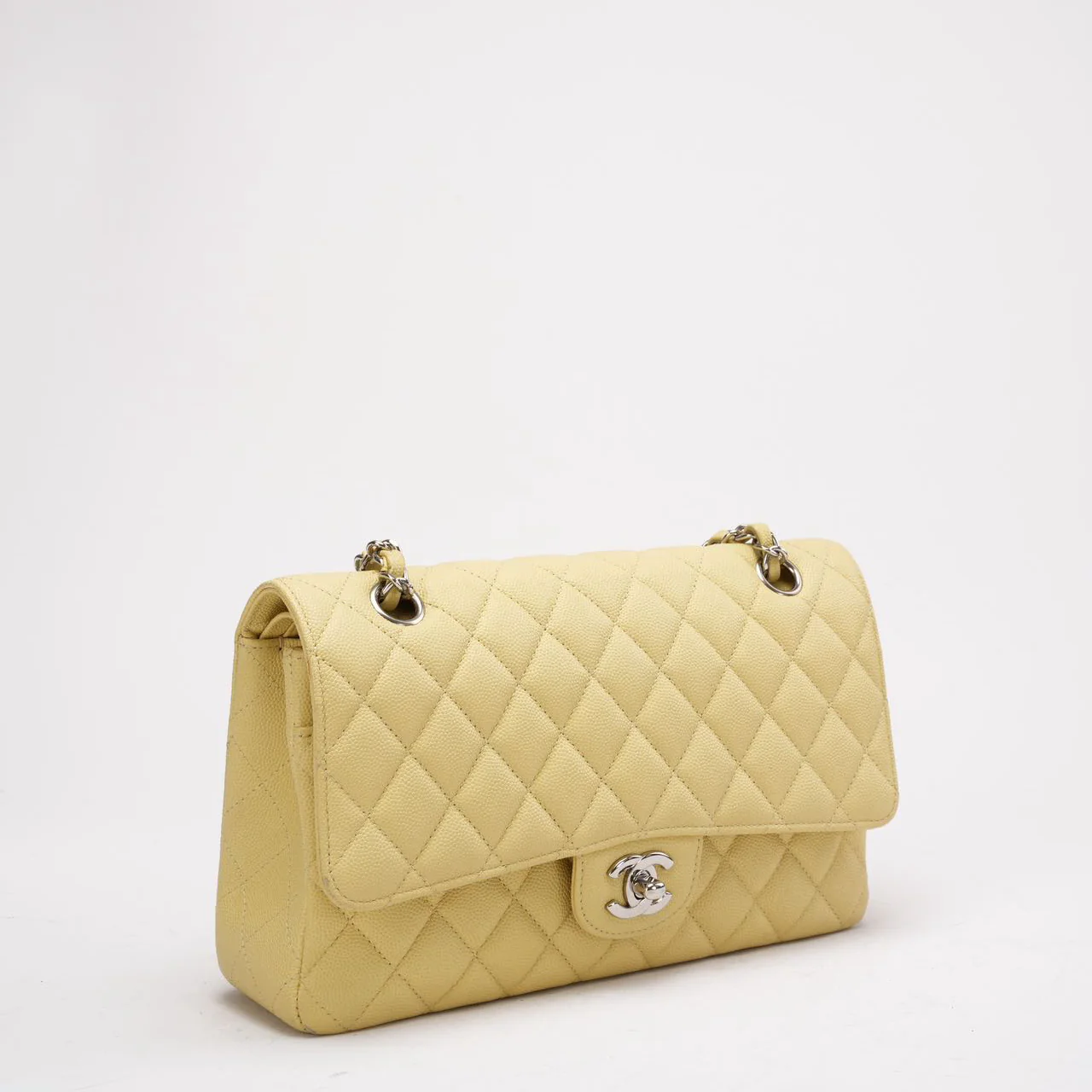 Chanel klassische mittelgroße Double Flap Caviarleder buttergelb 2018