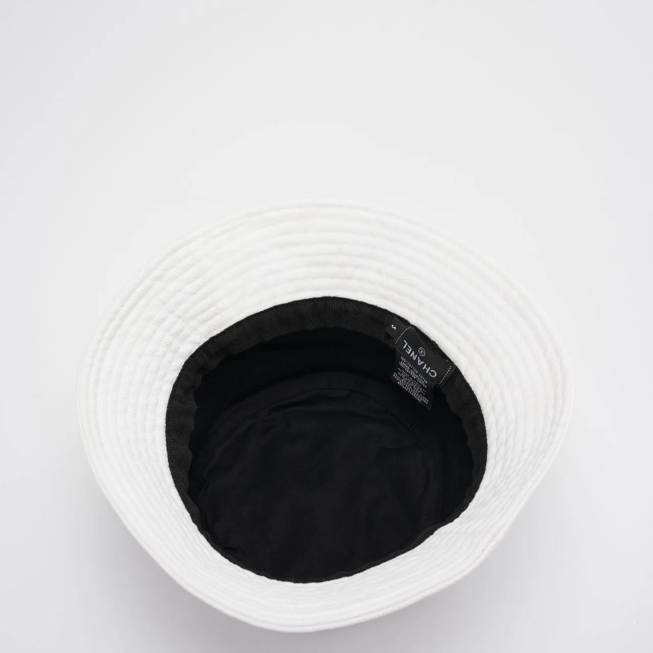 Chanel Denim Bucket Hat in White with Logo – Size S Inside