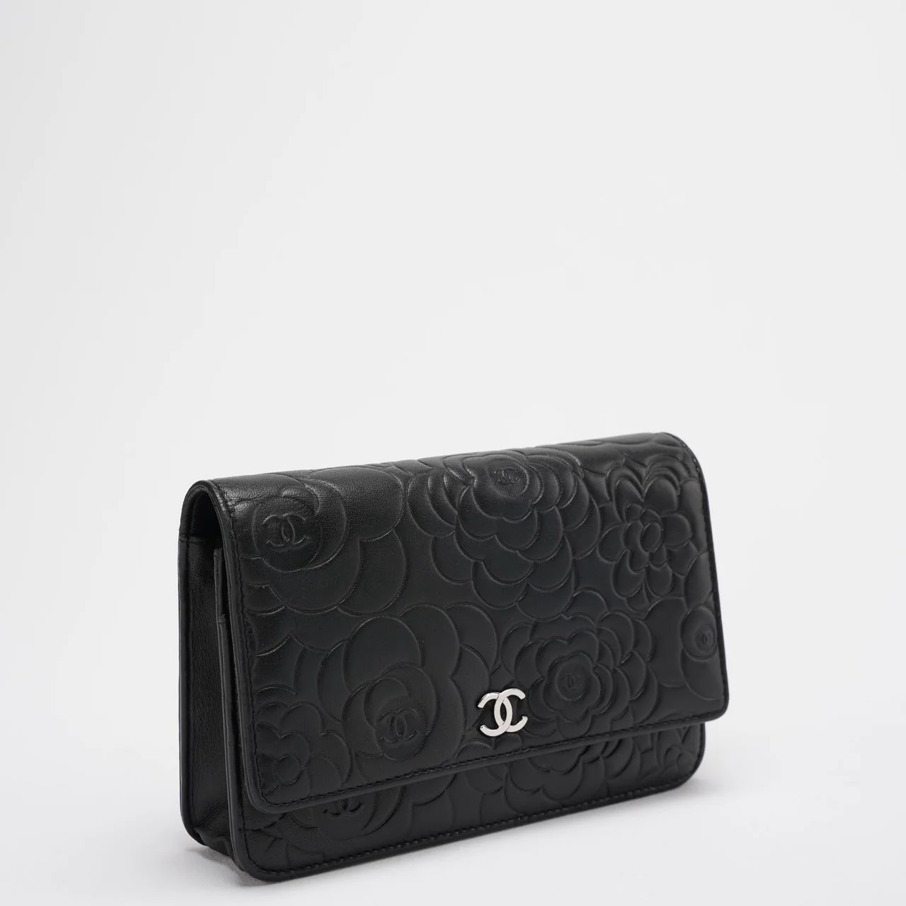 Chanel Wallet On Chain (Woc) Camellia Black Lambleather Silver Hardware Side