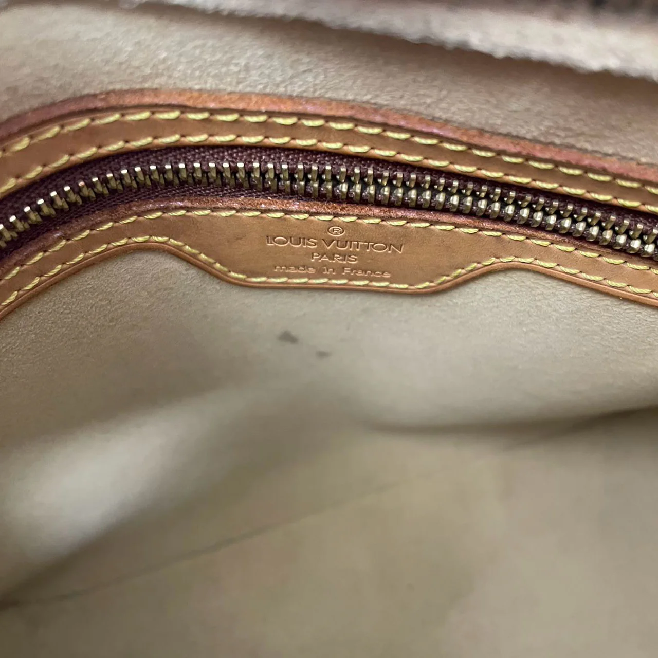 Louis Vuitton Brown Vintage Monogram Looping MM Shoulder Bag