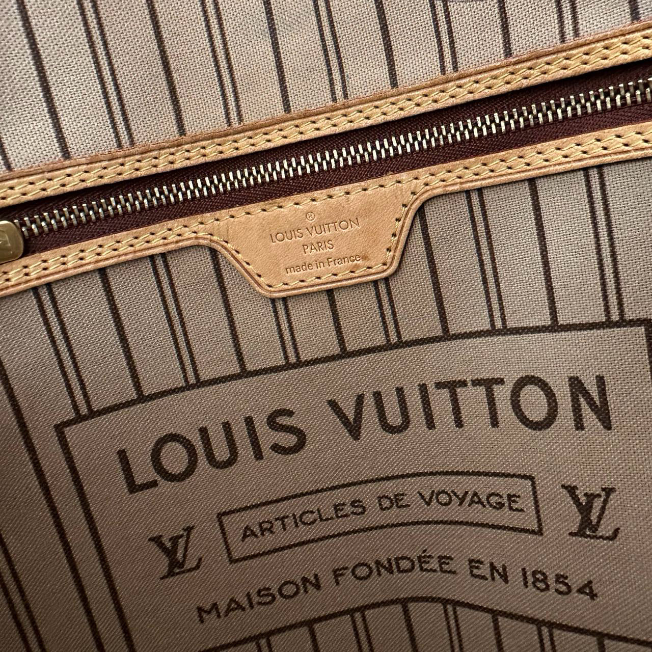 Louis Vuitton Neverfull MM Monogram Canvas with Pochette