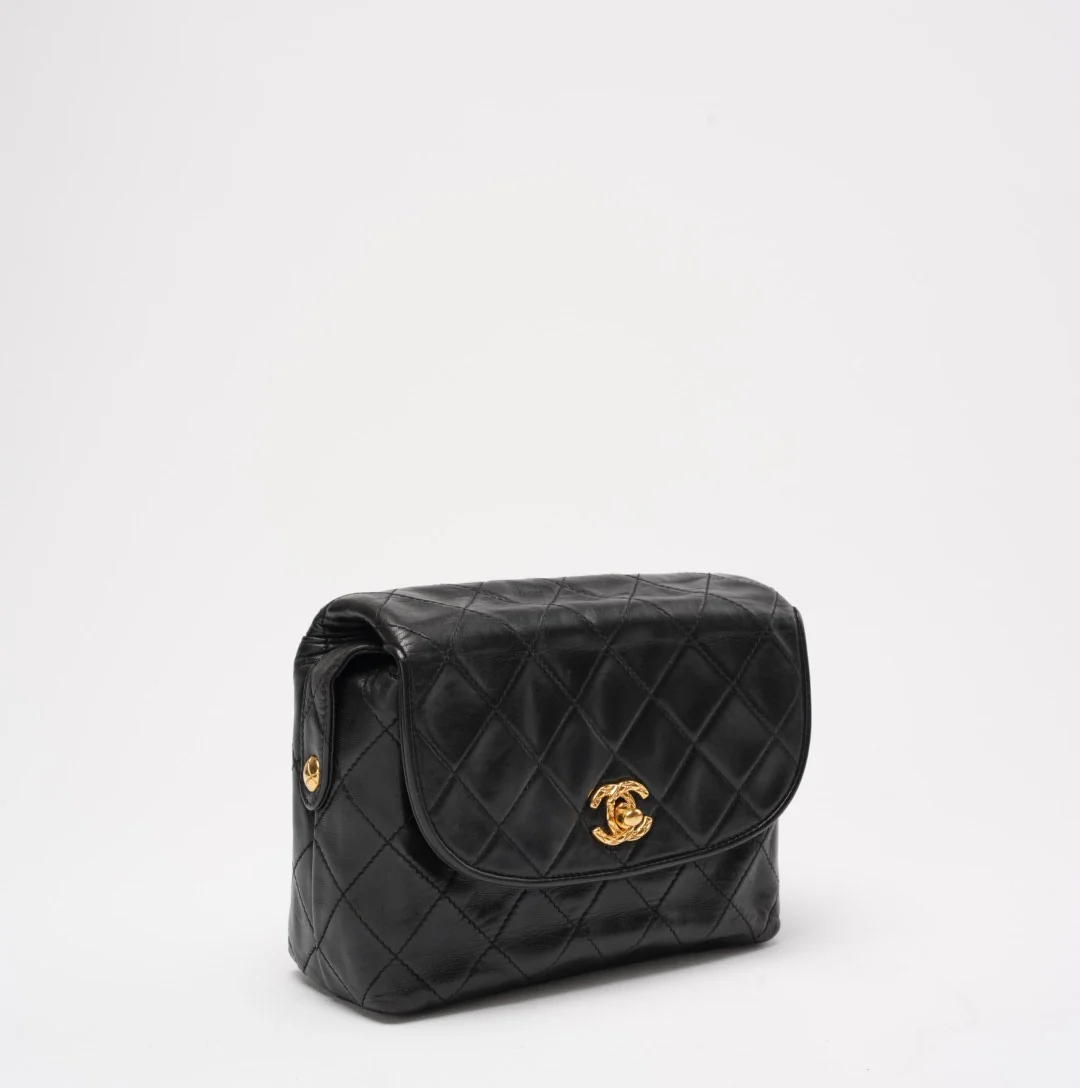 Chanel Vintage Camera Bag Black Leather with Gold Hardware