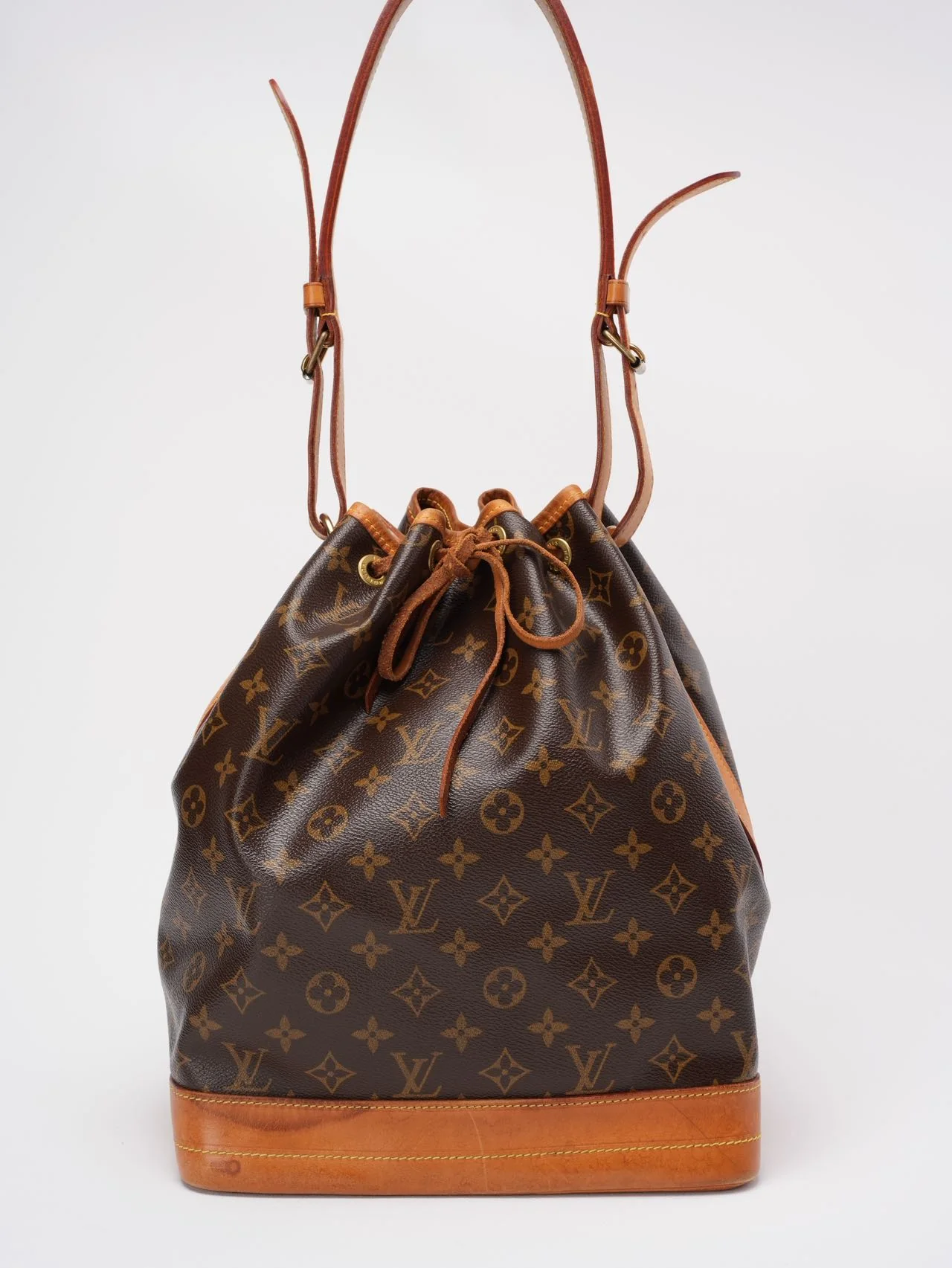Louis Vuitton Noe Grand Bucket Bag 2006