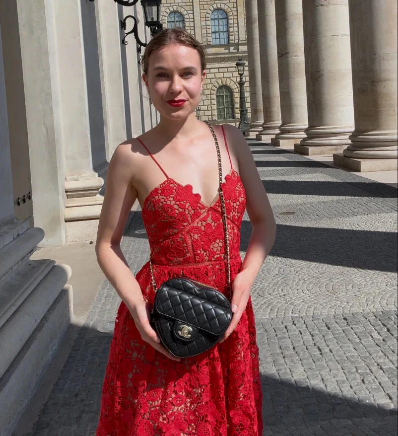 Chanel Große Herztasche aus schwarzem Lammleder