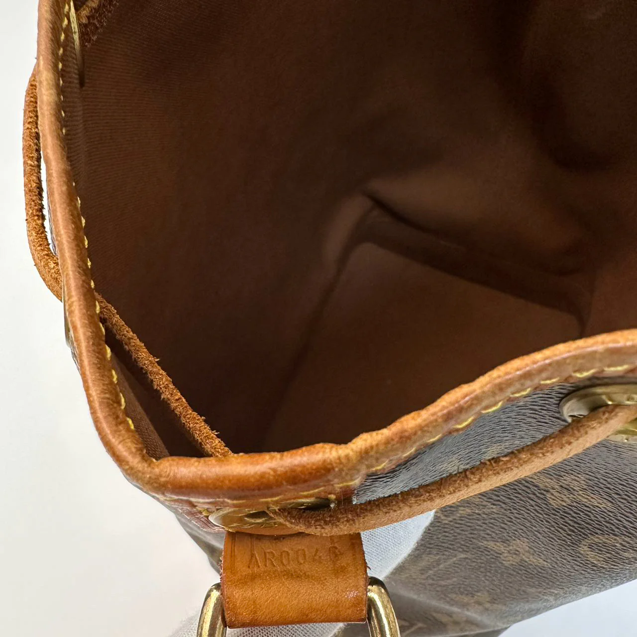 Louis Vuitton Noe Grand Bucket Bag 2006