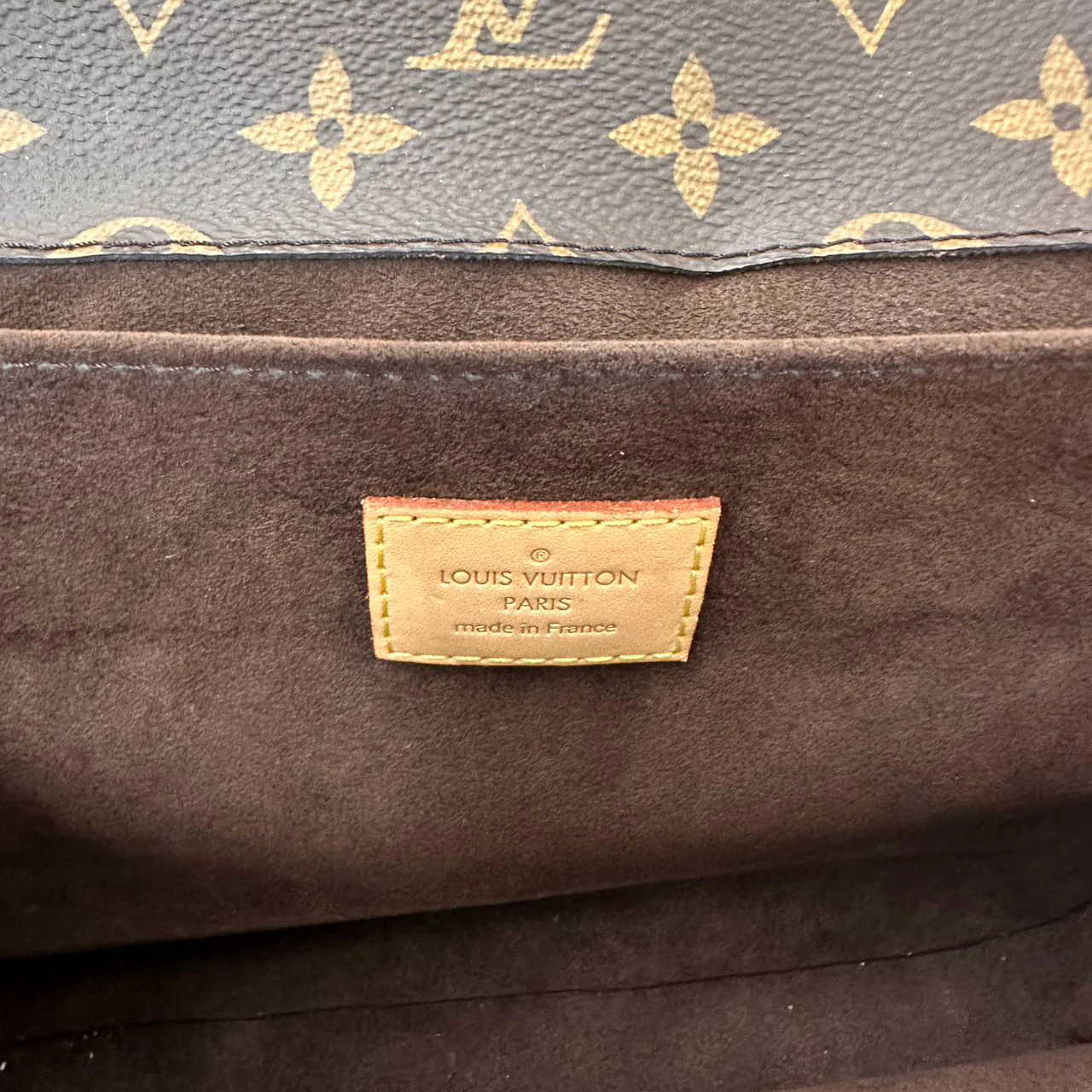 Louis Vuitton Monogram Pochette Metis MM Hand Bag 2019