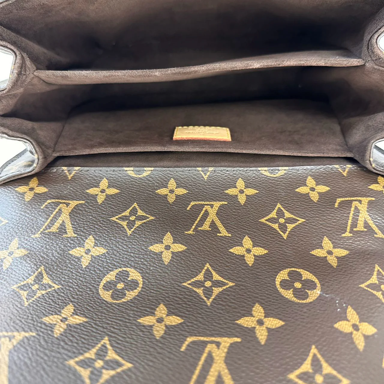 Louis Vuitton Monogram Pochette Metis MM Hand Bag 2019