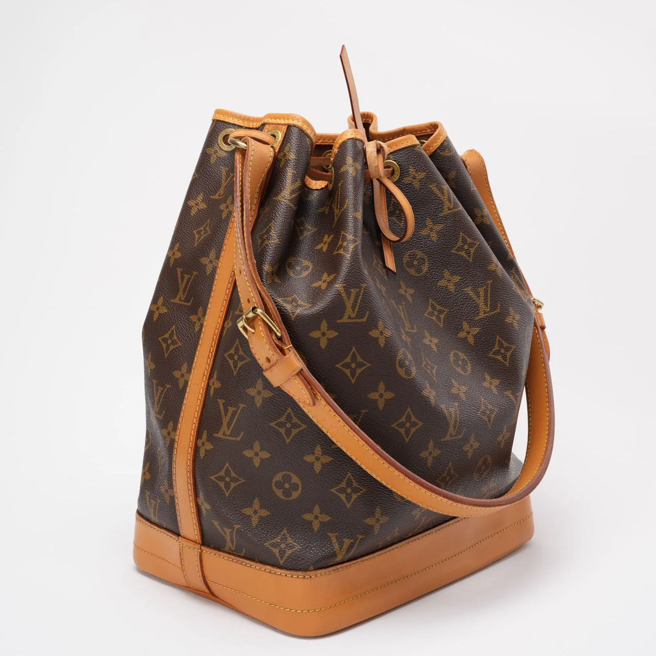 Louis Vuitton Vintage Monogram Noè GM 1995
