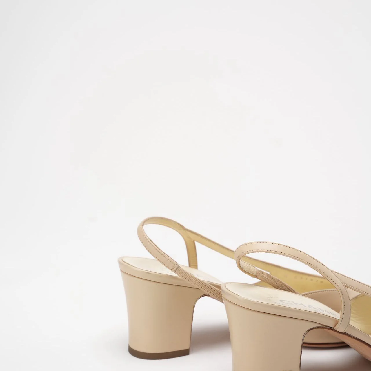 Chanel Black/Beige Grosgrain Cap Toe CC Slingback 38