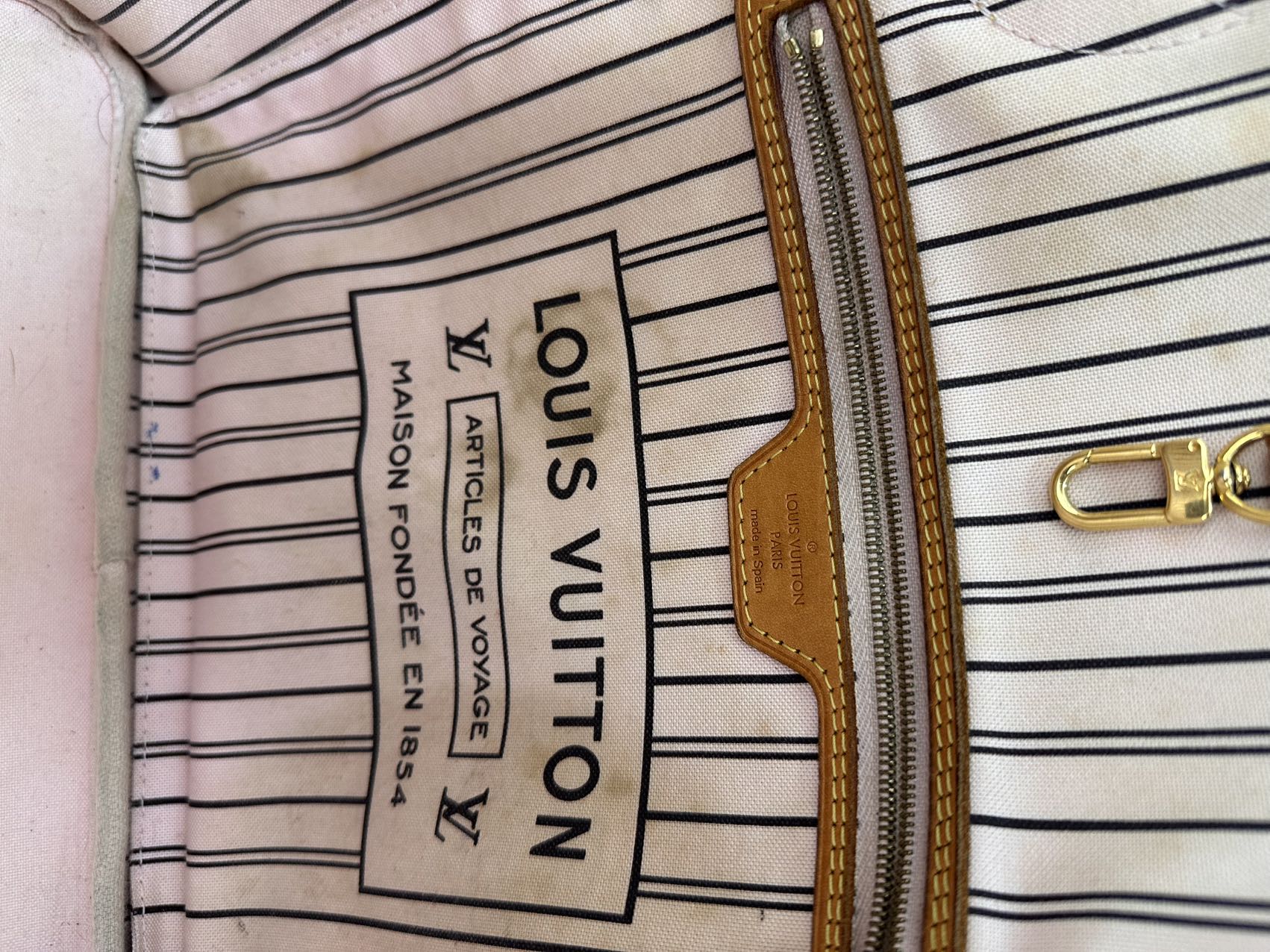 Louis Vuitton Monogram Neverfull MM Tote Bag 2015