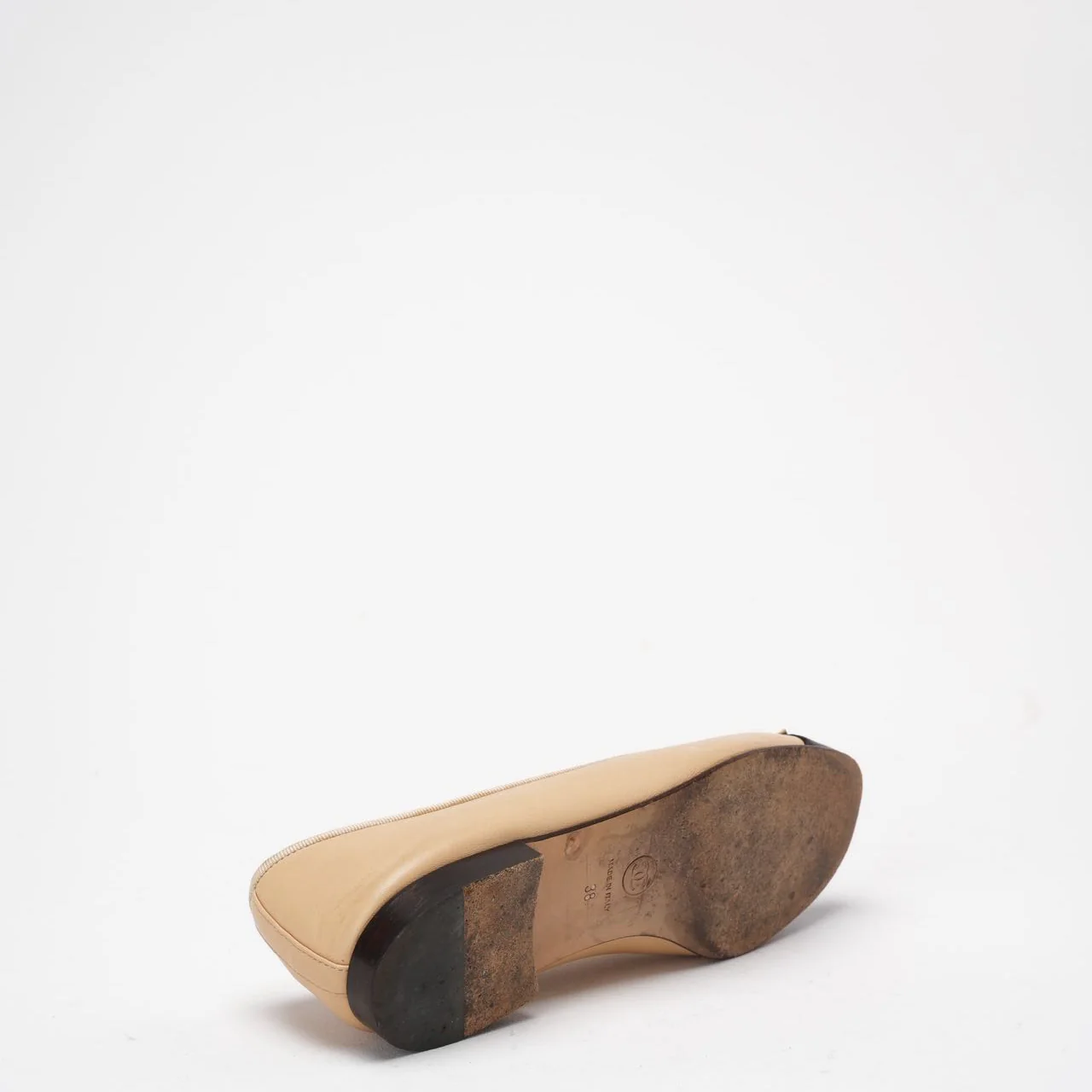 Chanel Beige/Black CC Cap Toe Ballet Flats Size 38