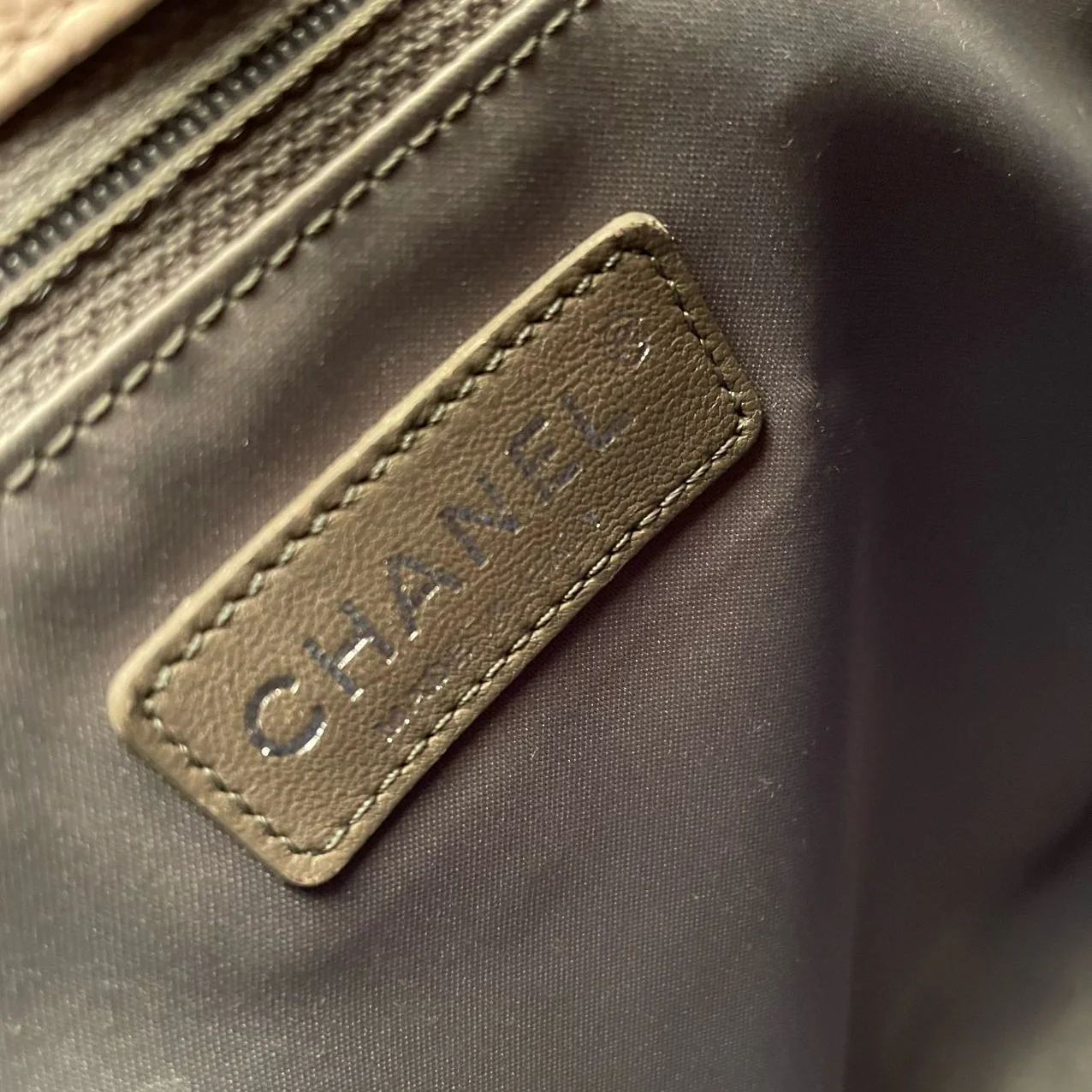 used-Chanel cherry blossom pink Grand Shopping Tote GST Bag in Caviar Leather with Silver Hardware-MILOURA