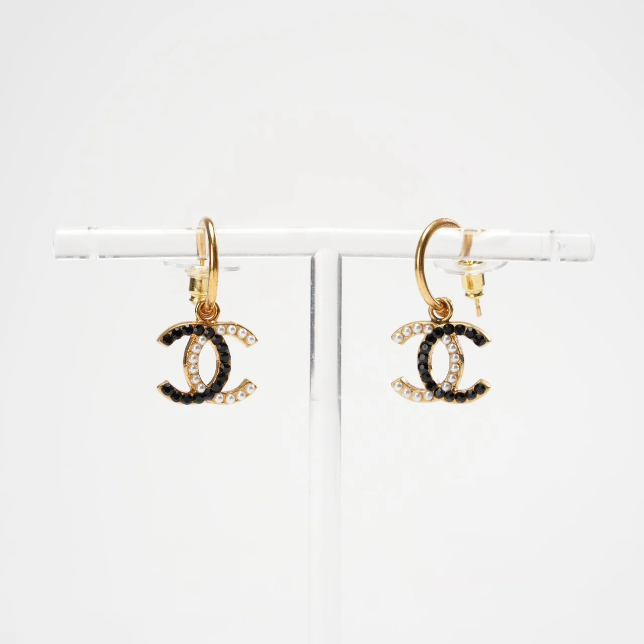Chanel Faux Pearl/Black Gold Tone CC Earrings