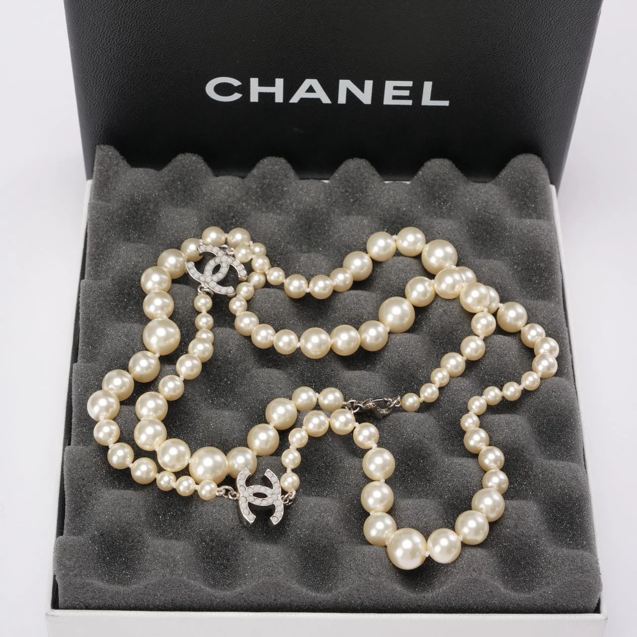 Chanel Classic 2 Gold CC White Bead Pearl Necklace