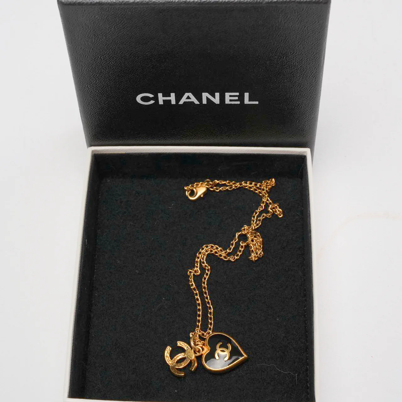 Chanel Black Golden Heart CC Enamel Necklace