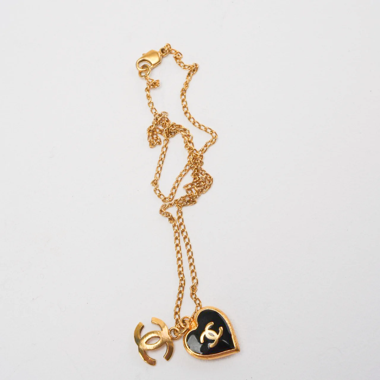 Chanel Black Golden Heart CC Enamel Necklace