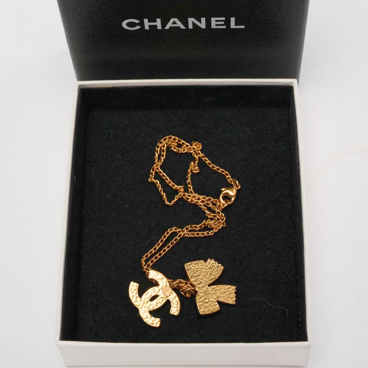 Chanel Vintage Black Gold CC Enamel Necklace