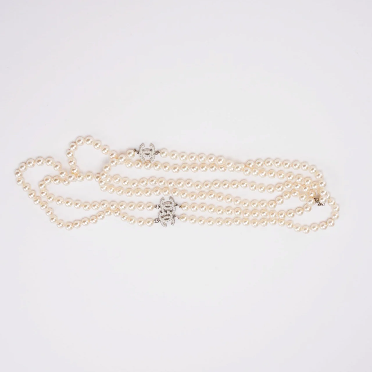 Chanel Classic Gold CC White Bead Pearl Necklace Gold