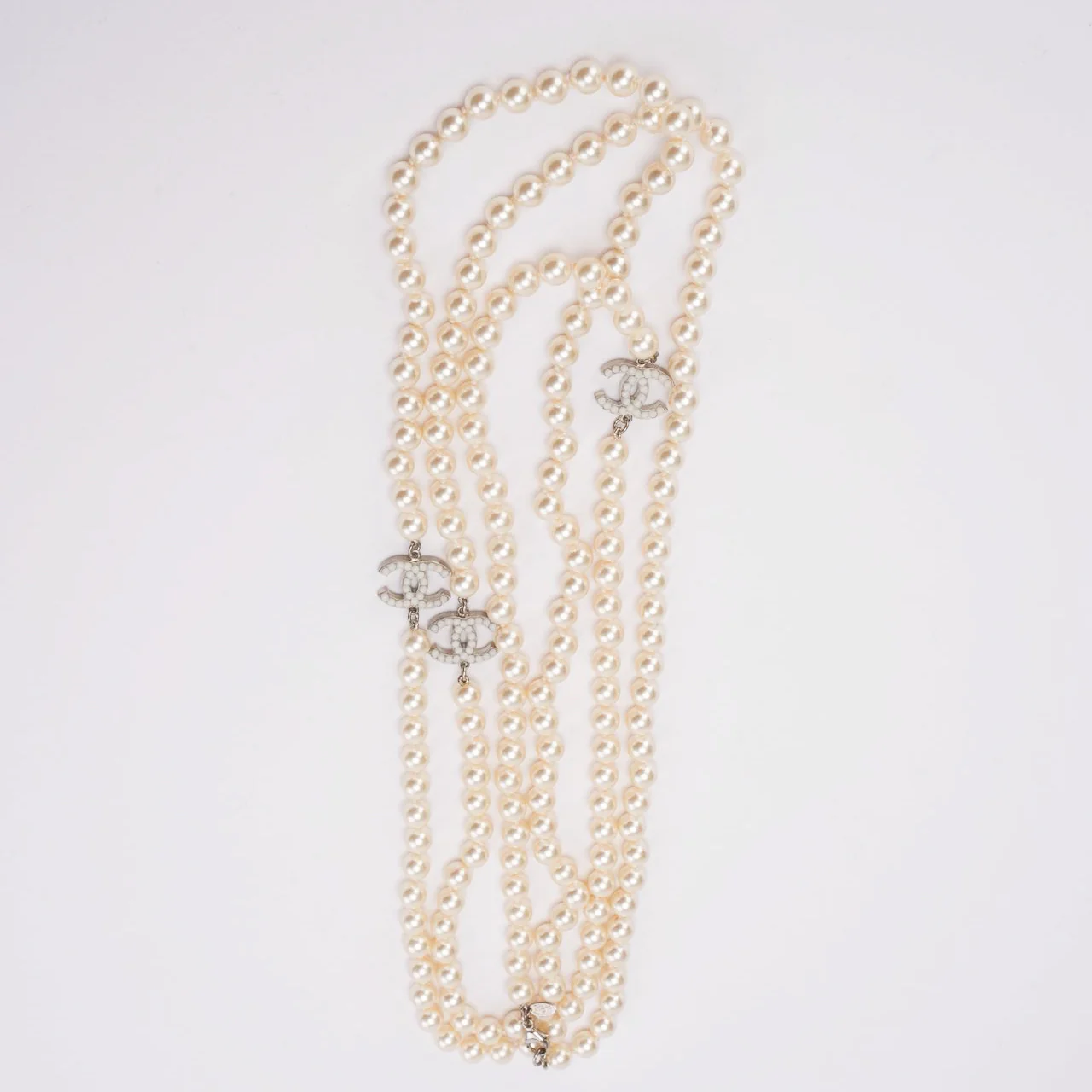Chanel Classic Gold CC White Bead Pearl Necklace Gold