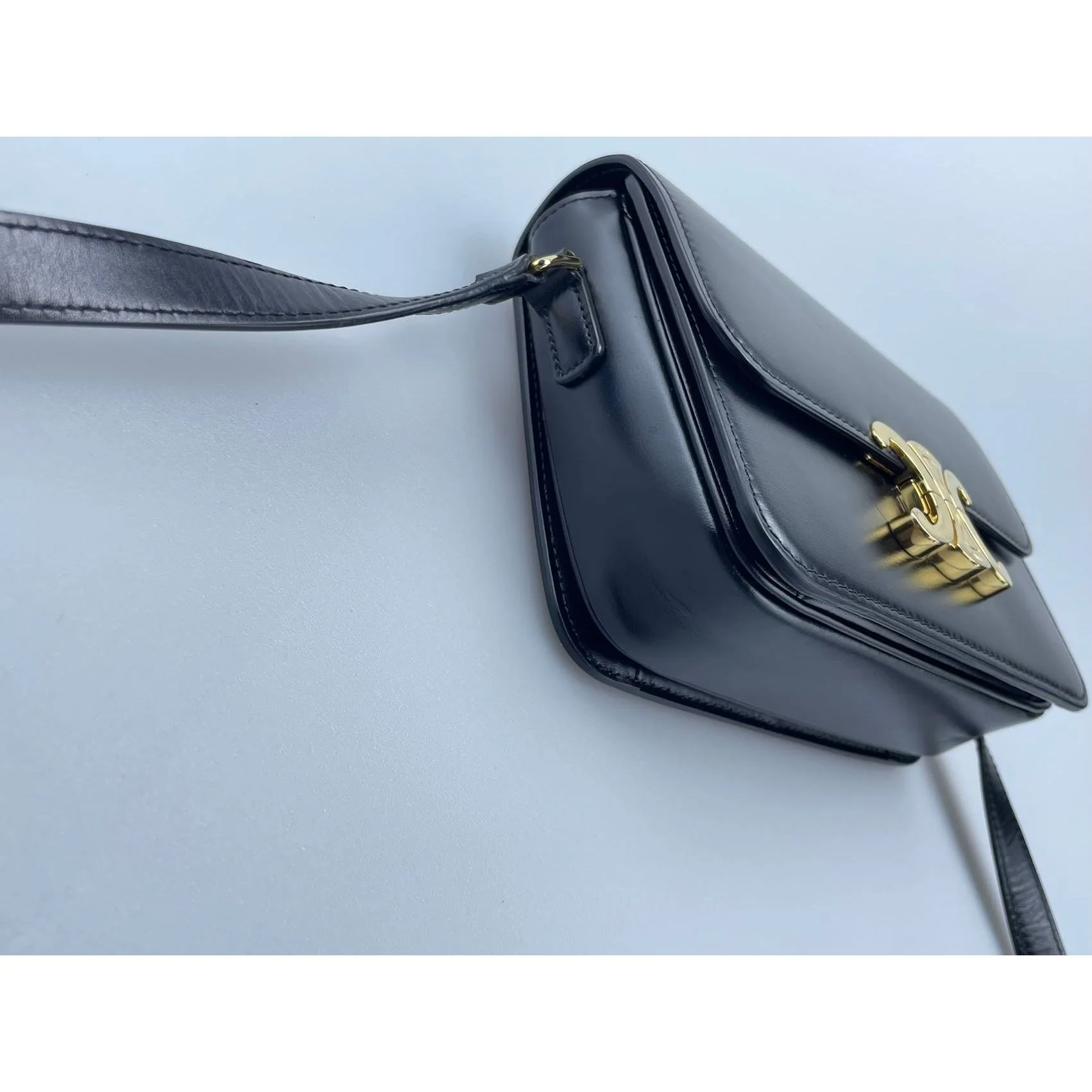 used-Celine Black Teen Triomphe Bag in Shiny Calfskin Leather with Gold Hardware-MILOURA