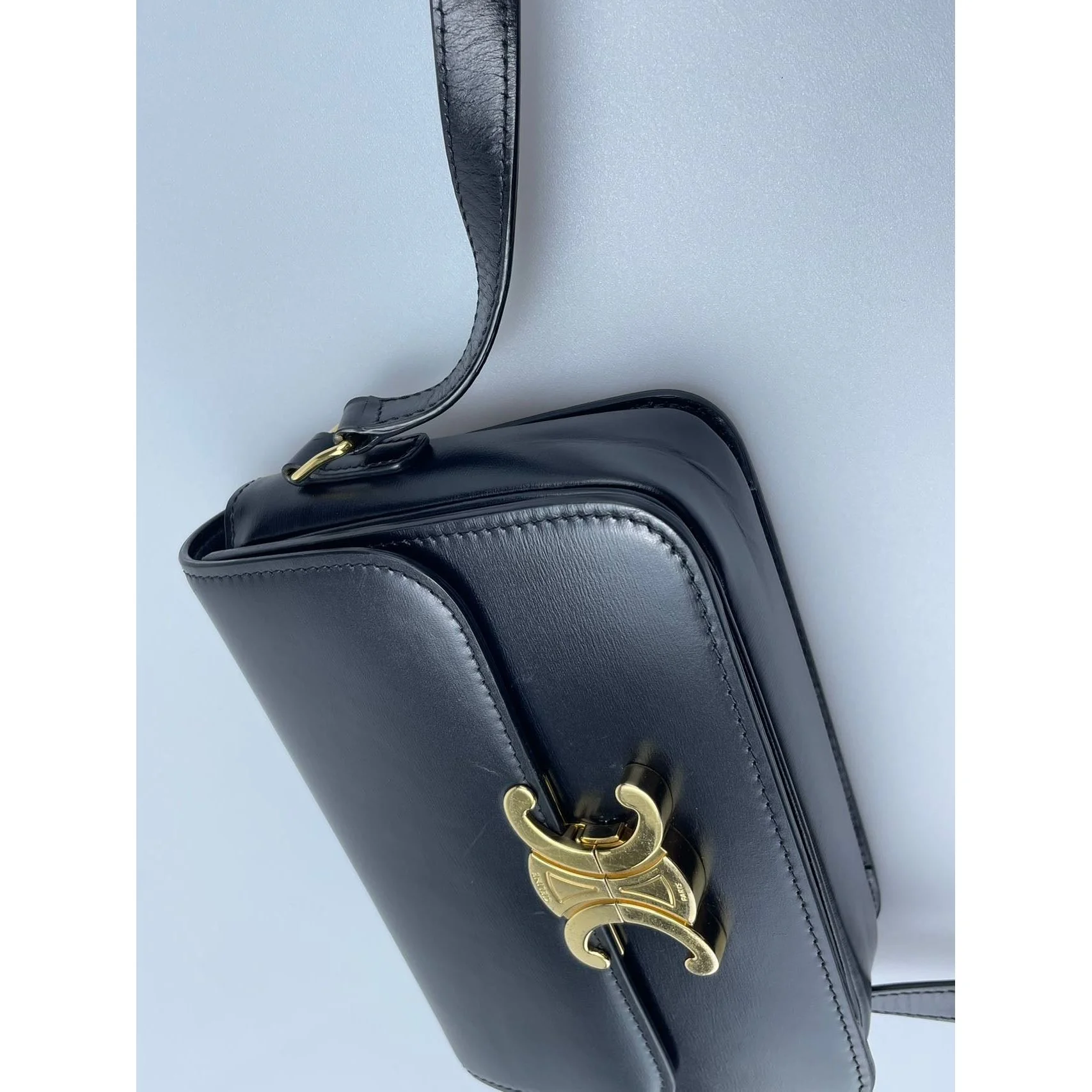 used-Celine Black Teen Triomphe Bag in Shiny Calfskin Leather with Gold Hardware-MILOURA