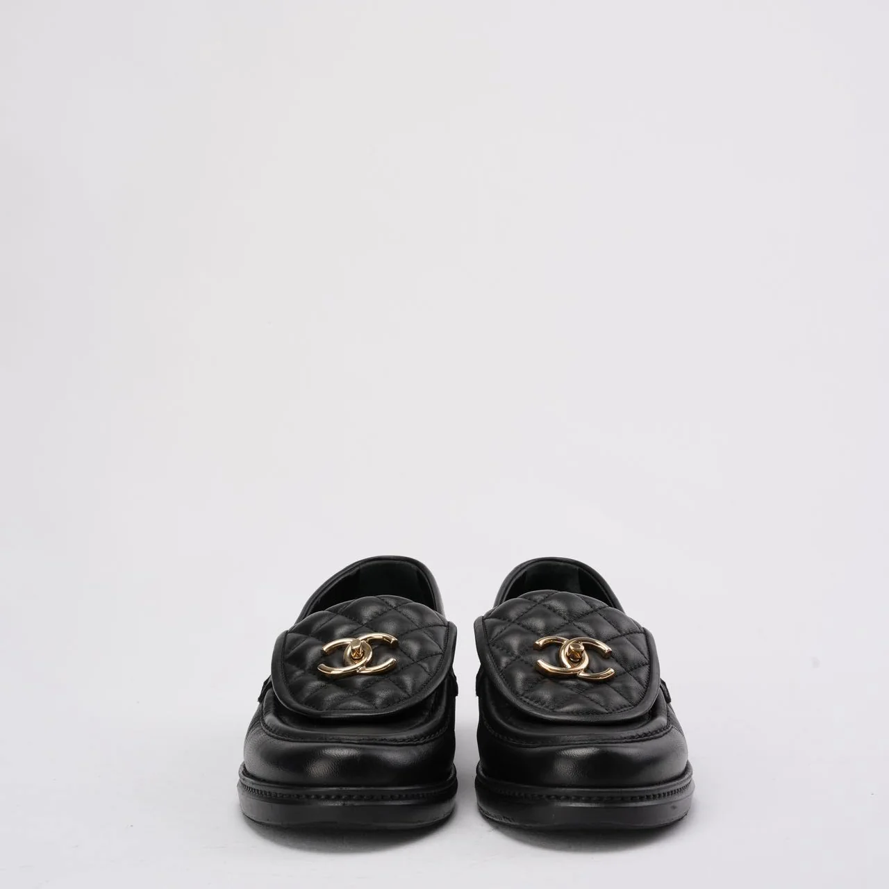 Chanel Black Lambskin Quilted CC Turnlock Loafers Size 38.5