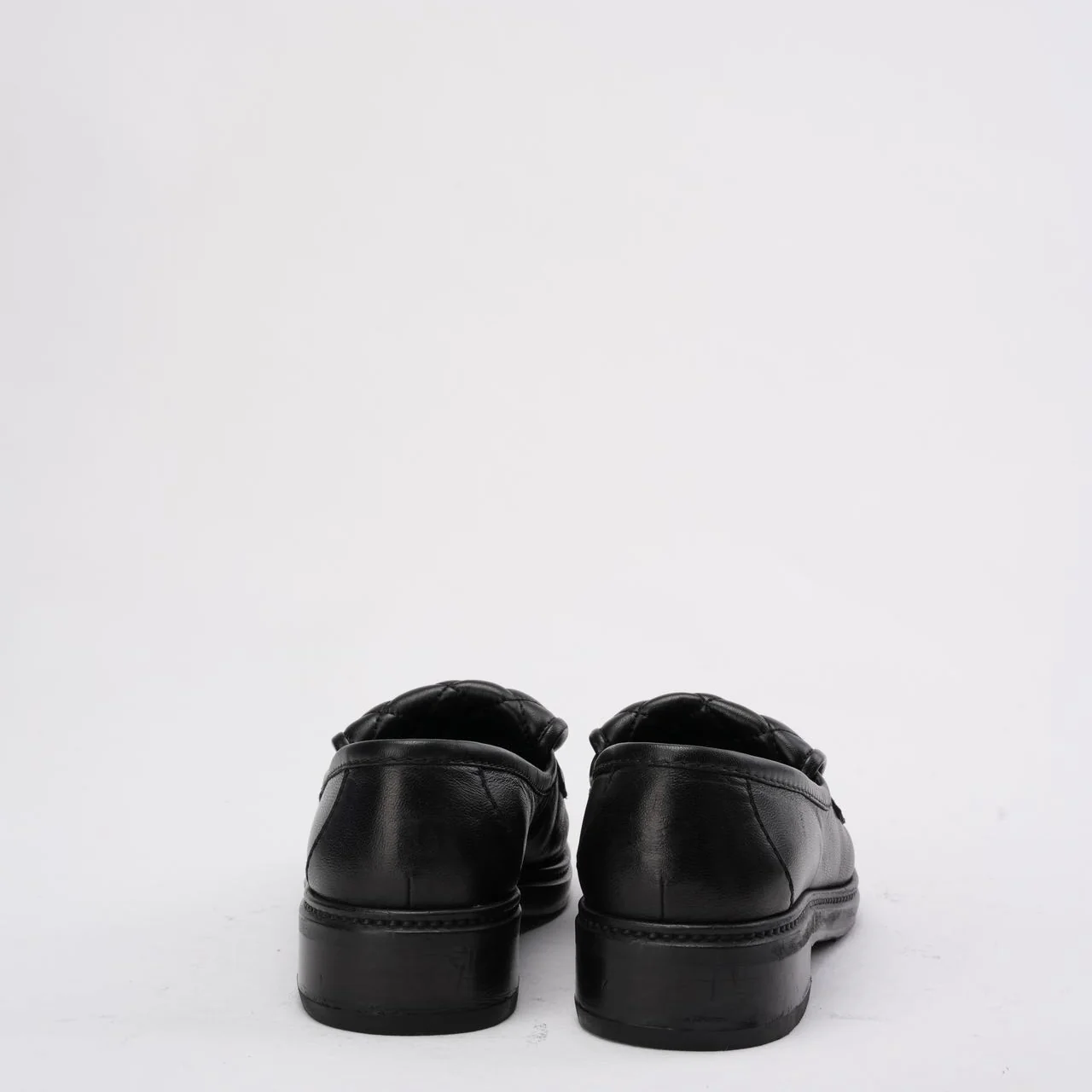 Chanel Black Lambskin Quilted CC Turnlock Loafers Size 38.5