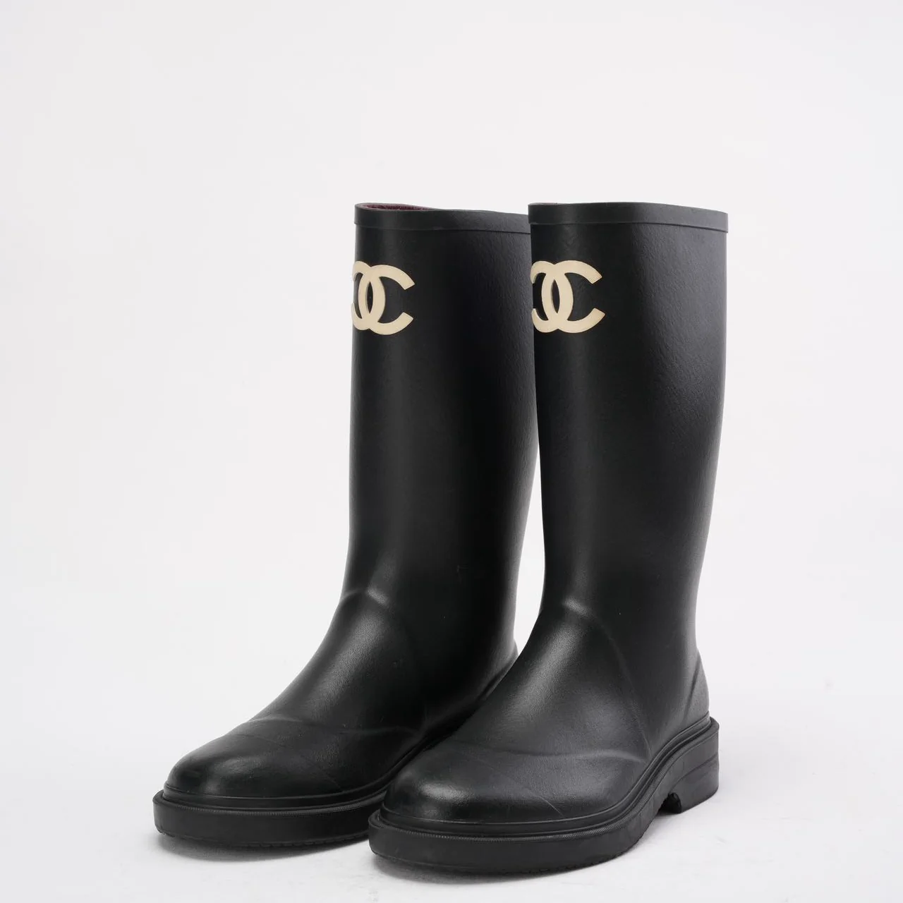 Chanel Classic Rain Boots in Black/White With CC Logo 39