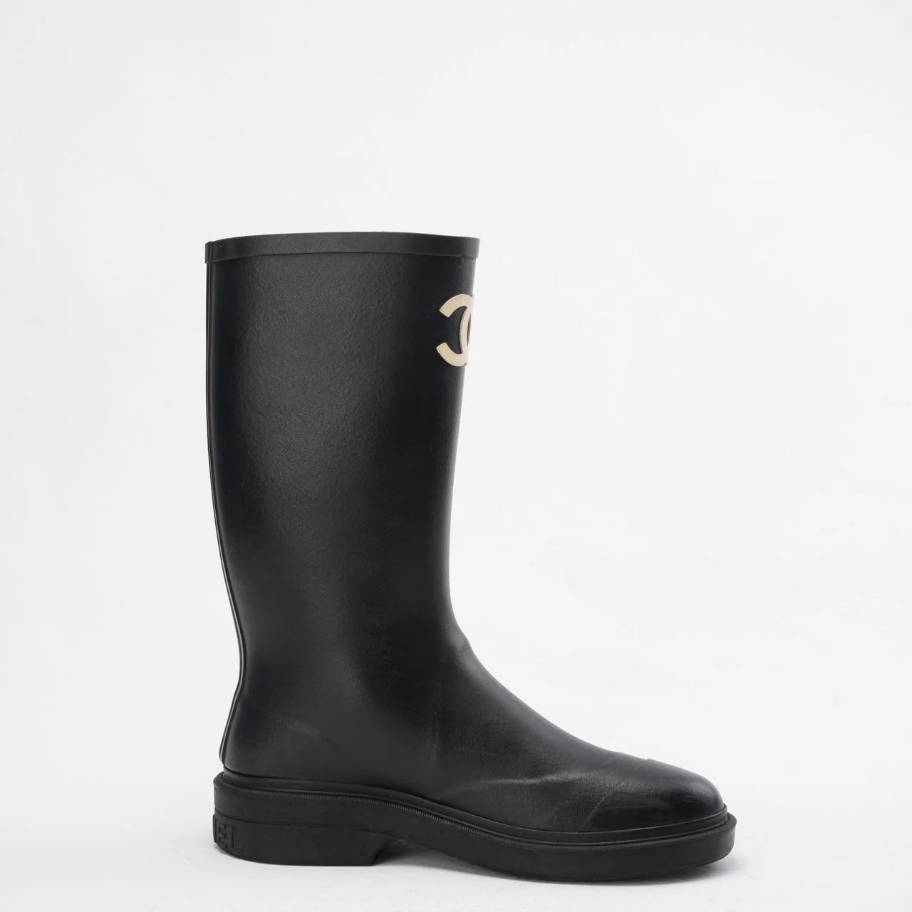Chanel Classic Rain Boots in Black/White With CC Logo 39