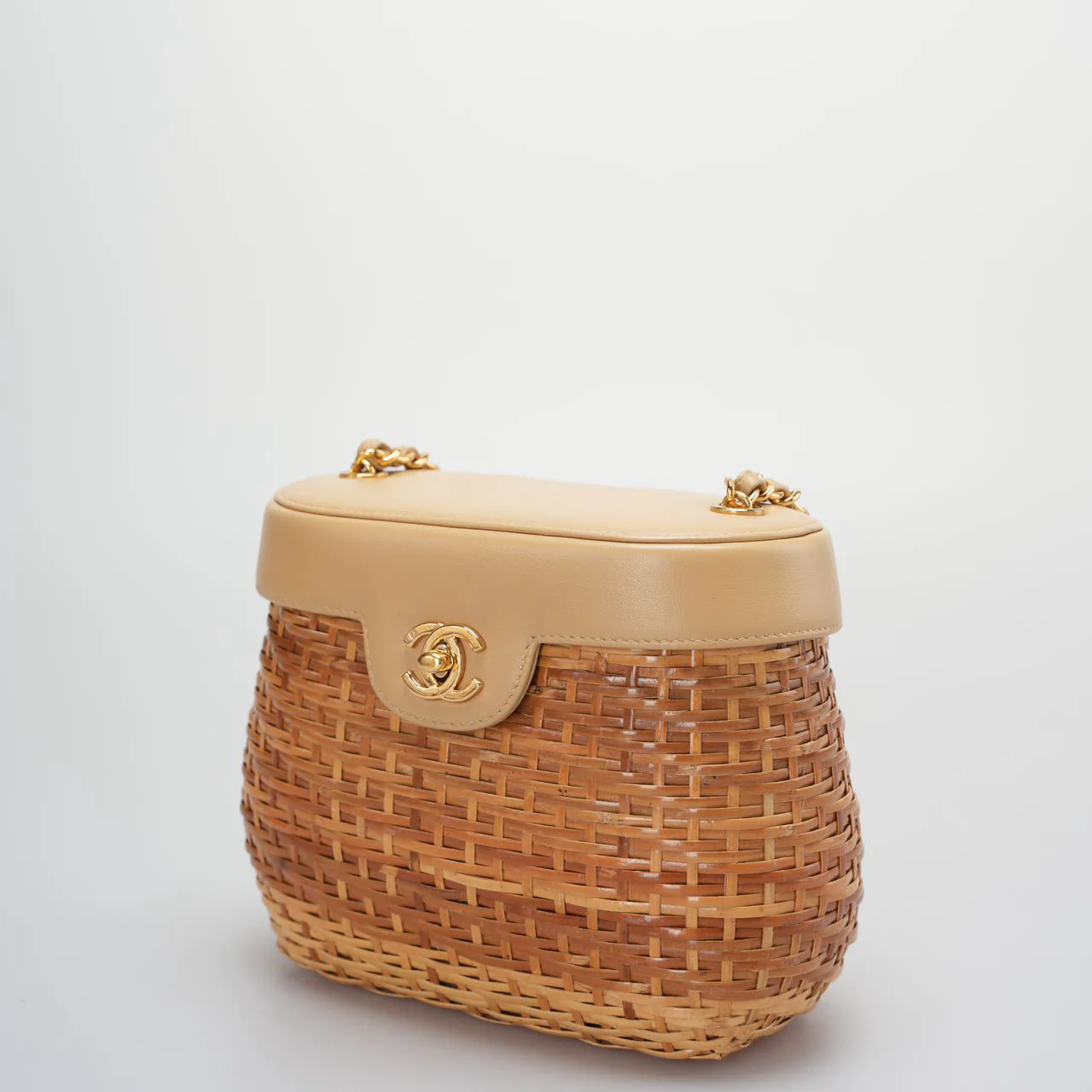 Chanel Vintage Wicker Basket Shoulder Bag – Limited Edition