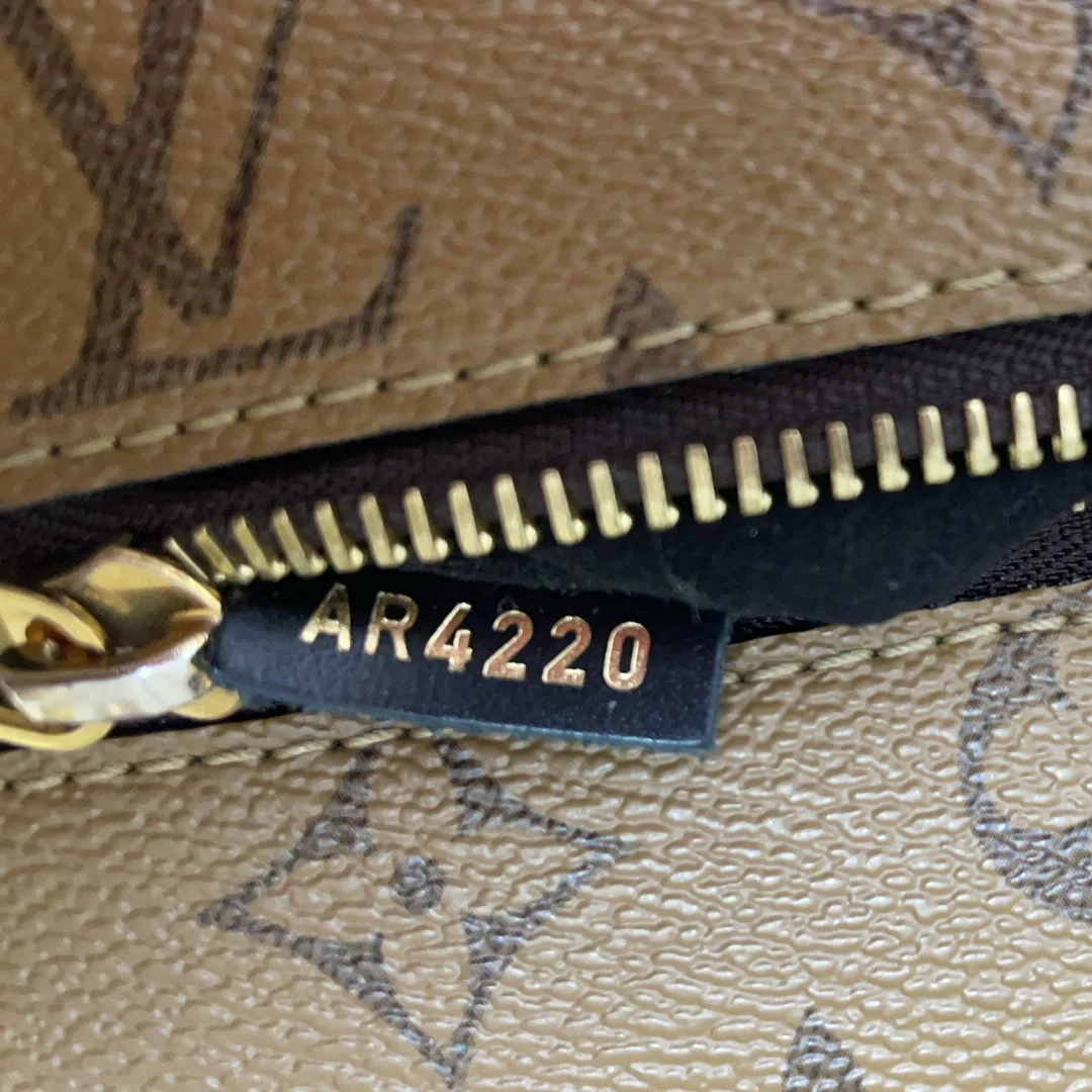 Louis Vuitton Monogram Pochette Metis MM Bag 2020