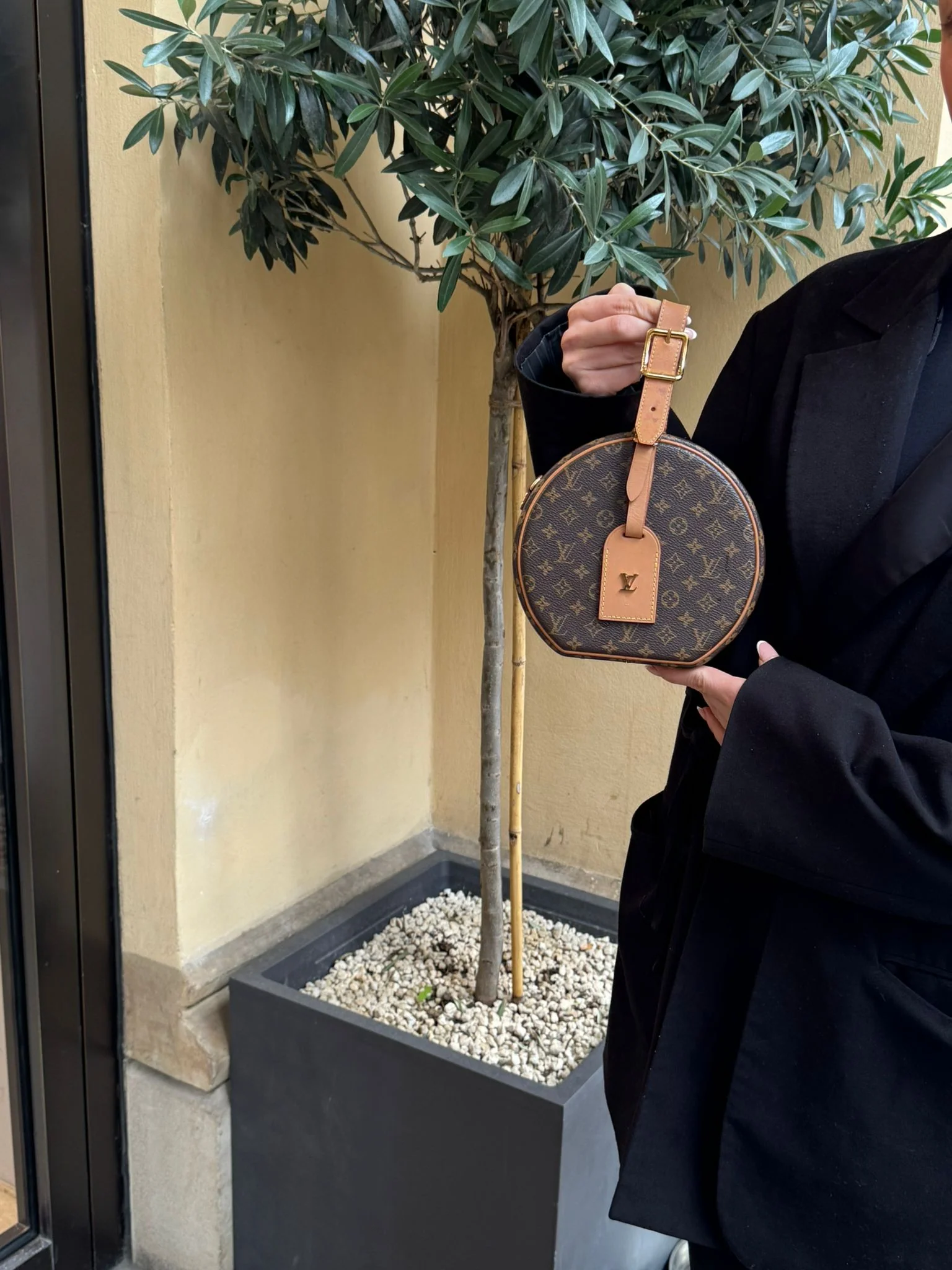 Louis Vuitton Monogram Canvas Petite Boite Chapeau Cross-Body Bag with Gold Hardware - Best Replica Bag Shop