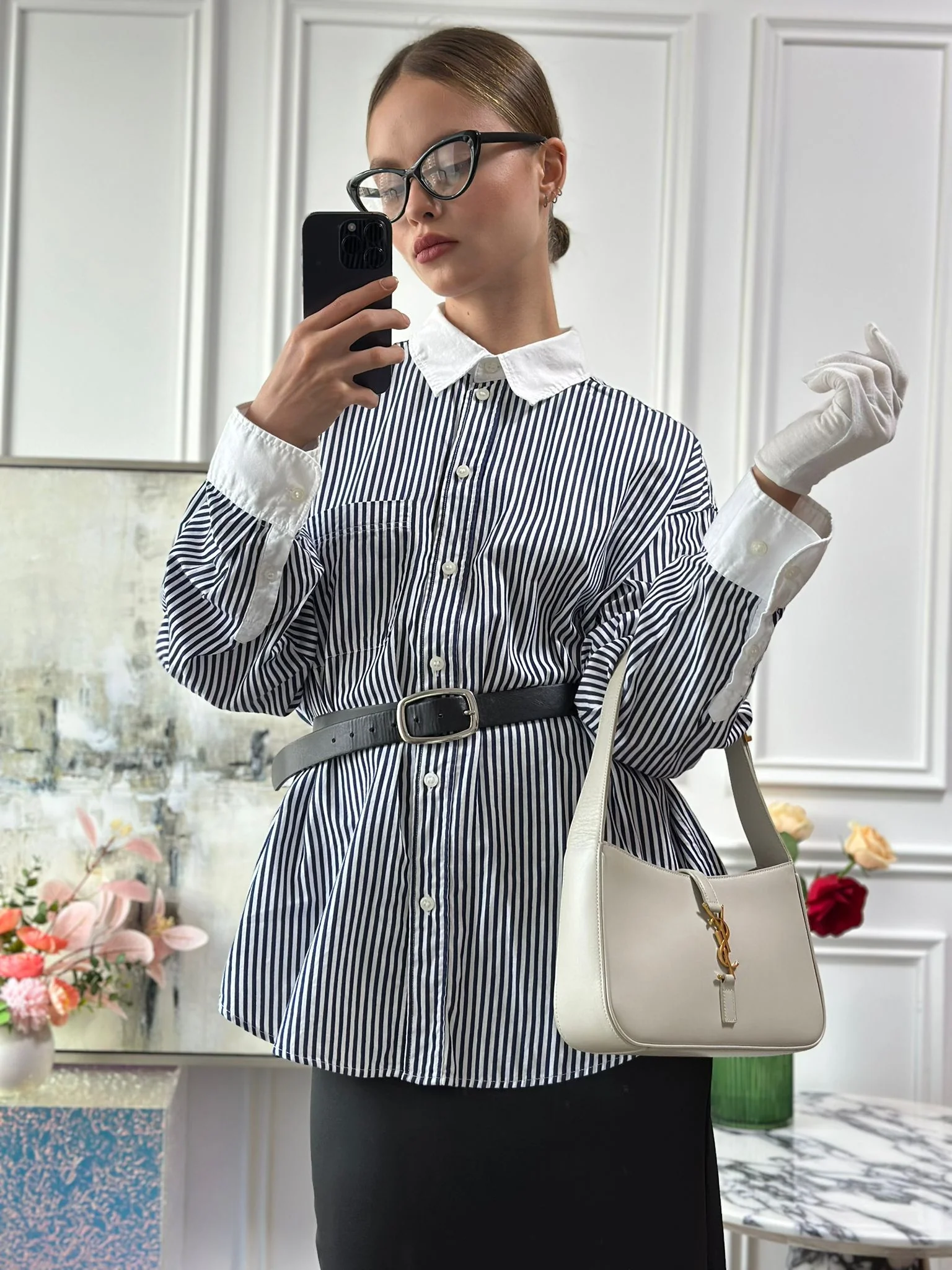 Saint Laurent Paris Le 5 to 7 White Smooth Leather Bag