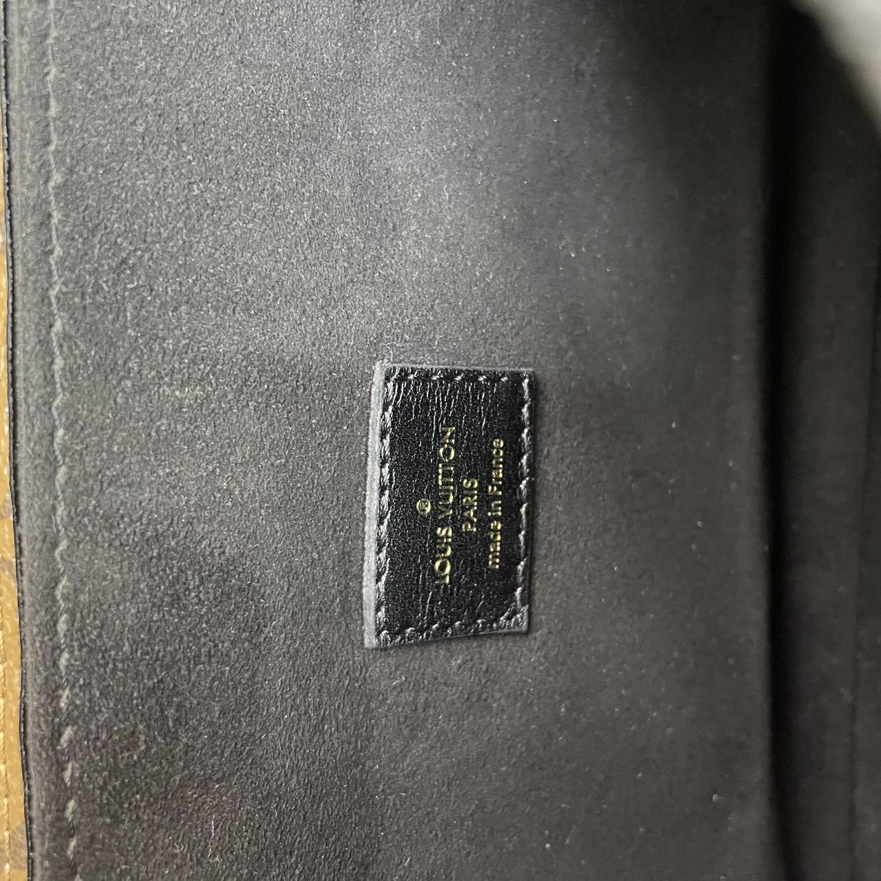 Louis Vuittion Pochette Métis Monogram Reverse Canvas 2016