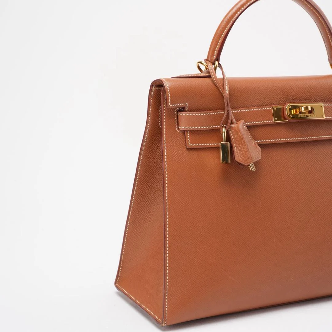 Hermès Vintage Gold Kelly Sellier 32 Epsom D Square 2000