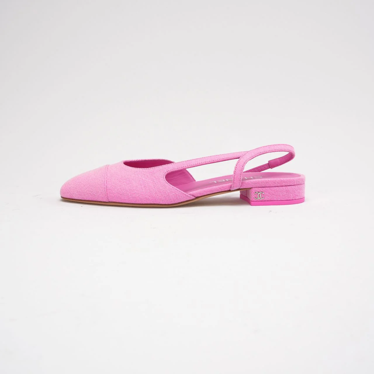 Chanel Neon Pink Denim Cap Toe CC Slingback Flat Size 38