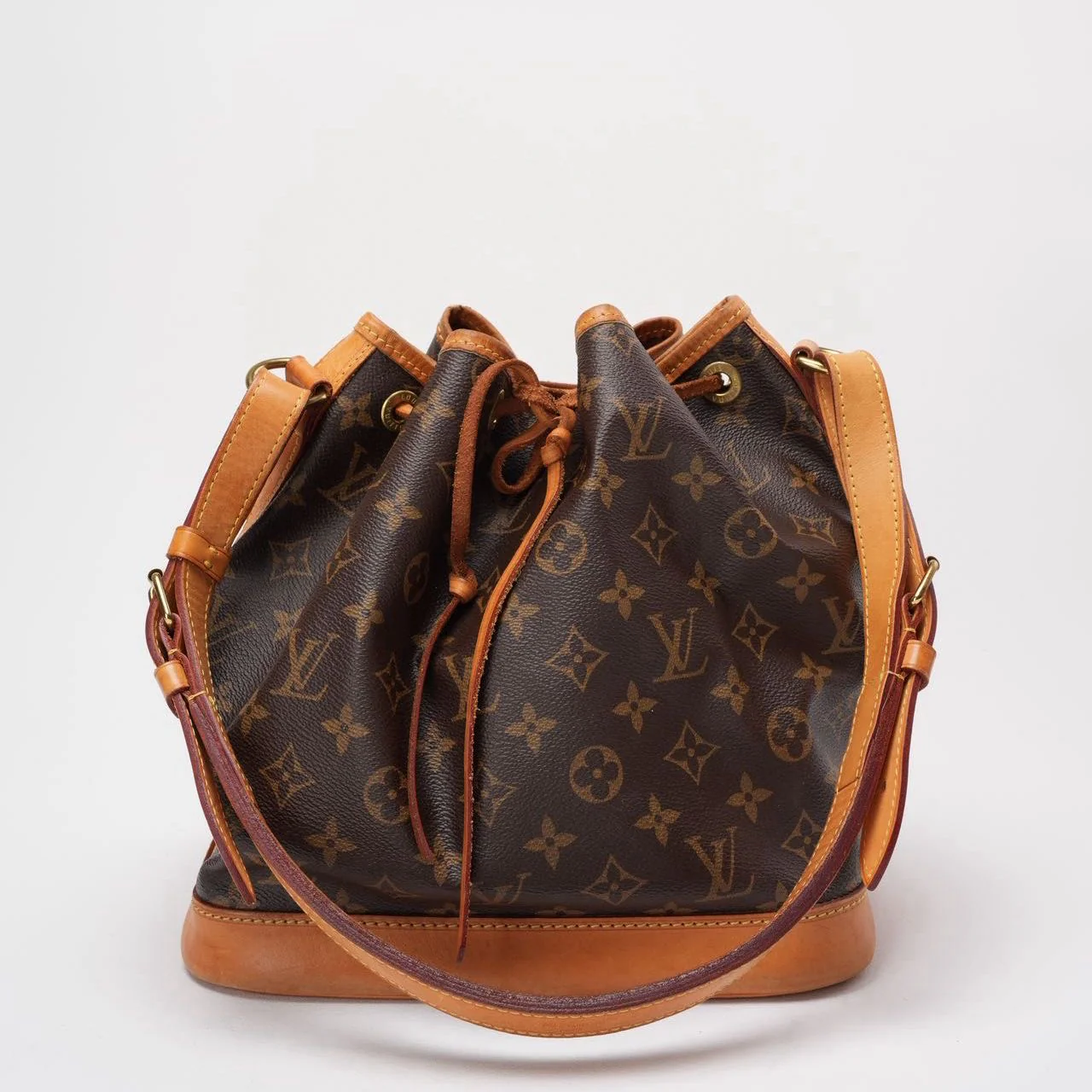 Louis Vuitton Petit Noe Bucket Bag