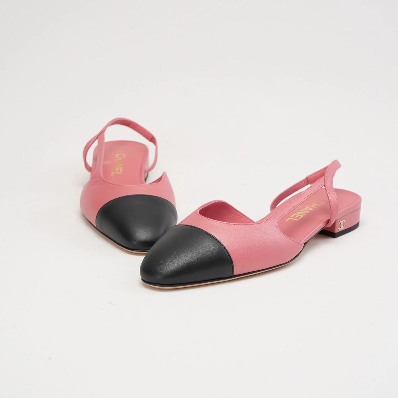Chanel Pink / Black CC Logo Slingback Flats Size 38.5